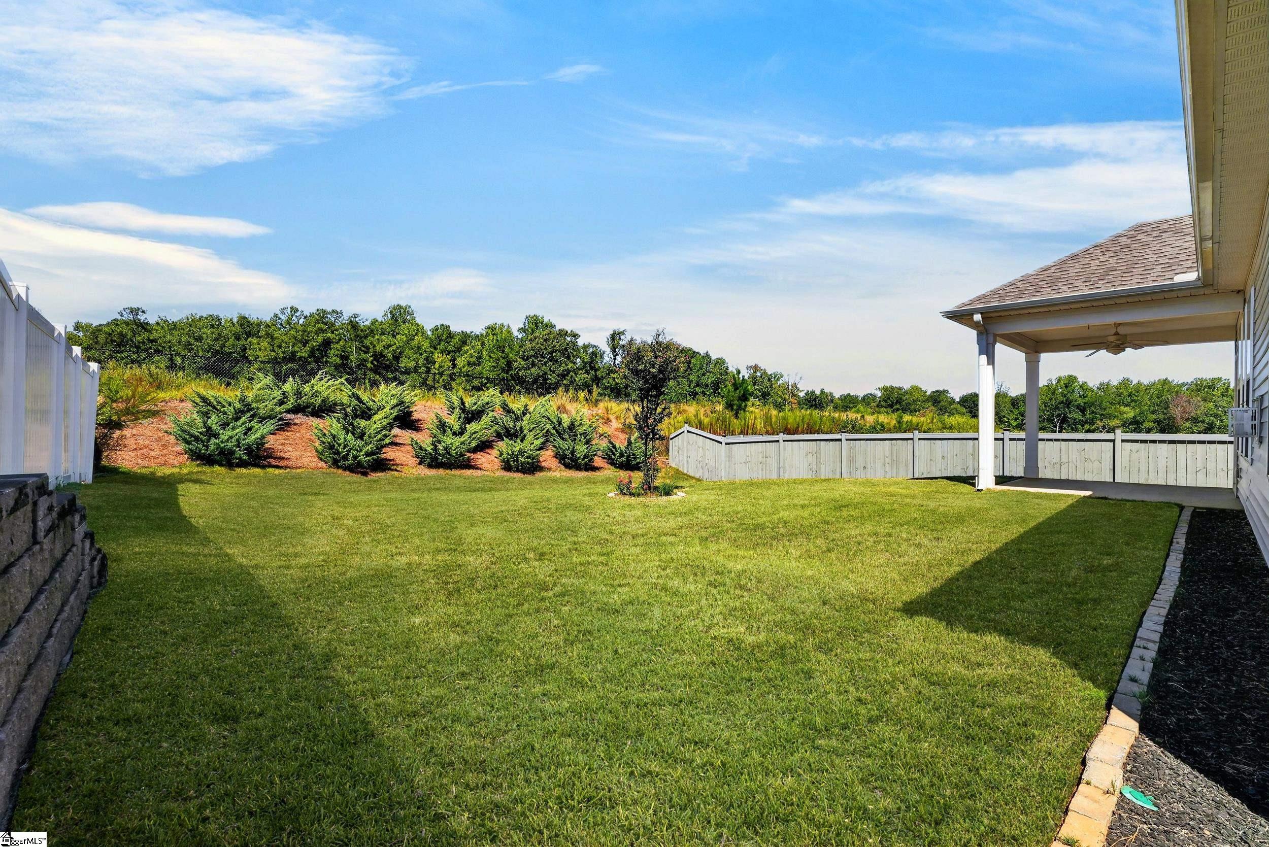 109 Woodcross Drive Property Photo 30