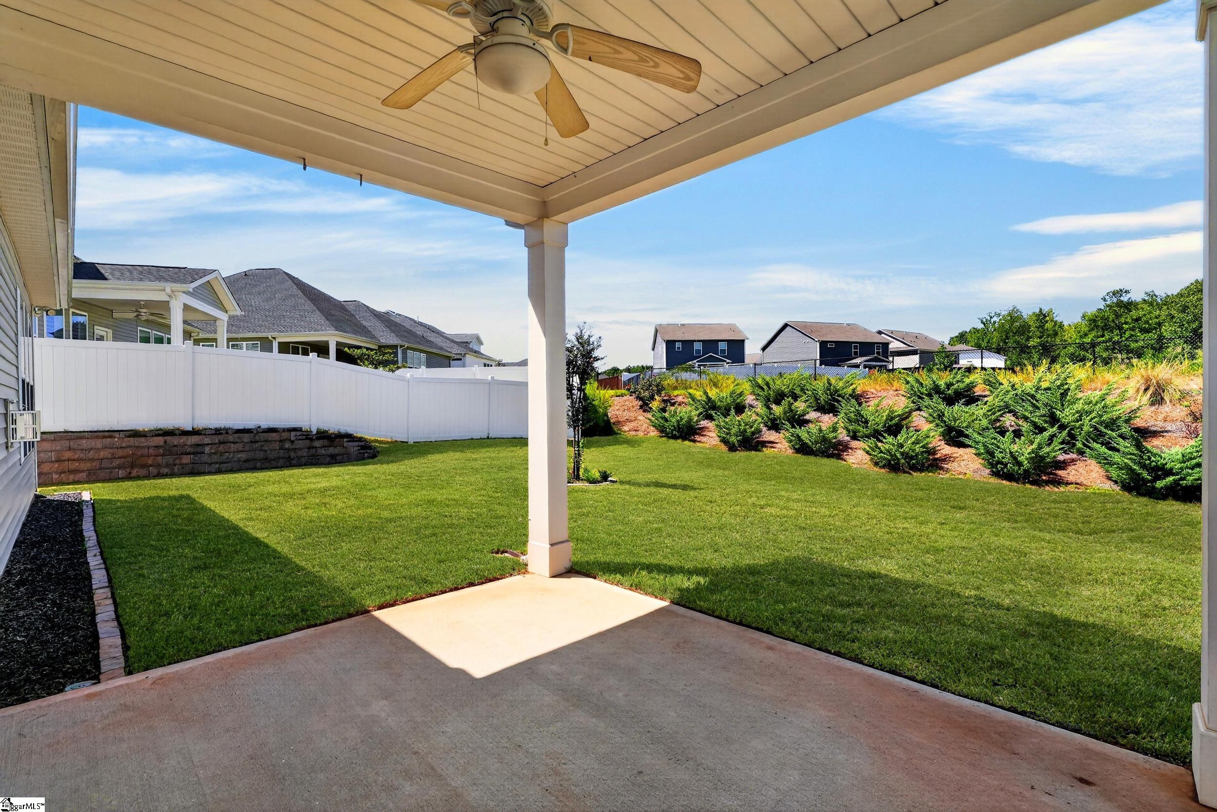 109 Woodcross Drive Property Photo 31
