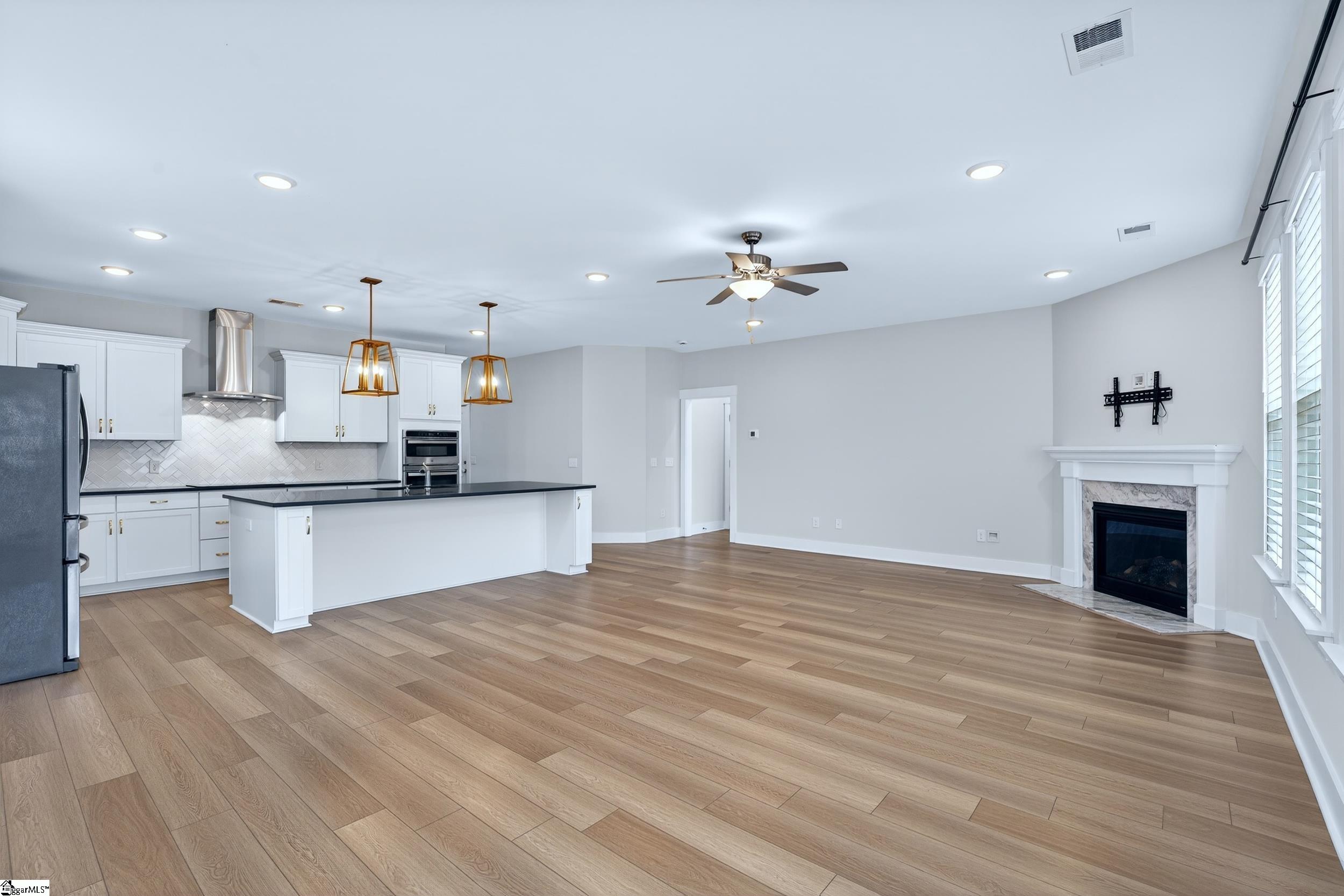 109 Woodcross Drive Property Photo 34