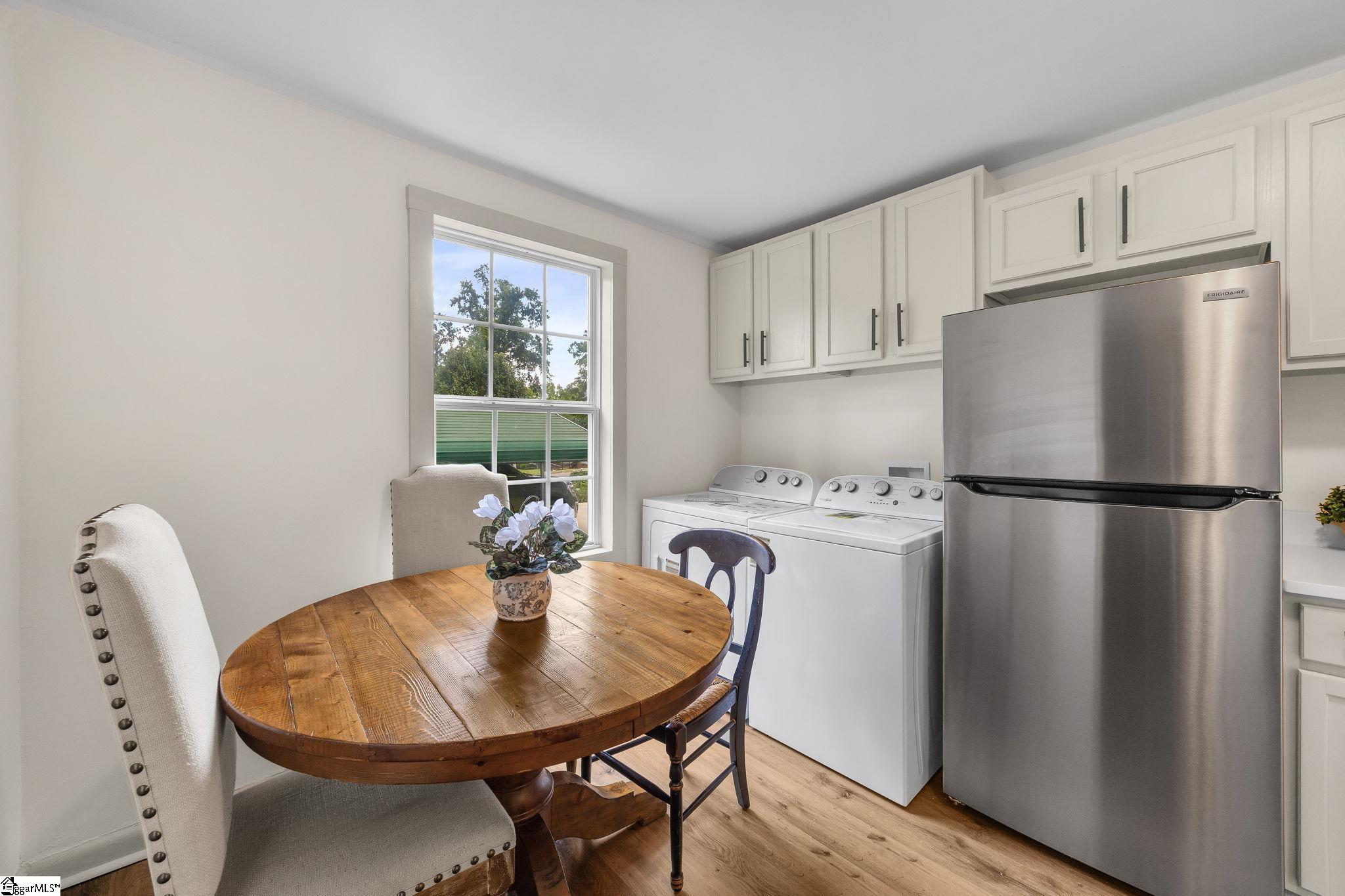 100 Whitener Avenue Property Photo 10