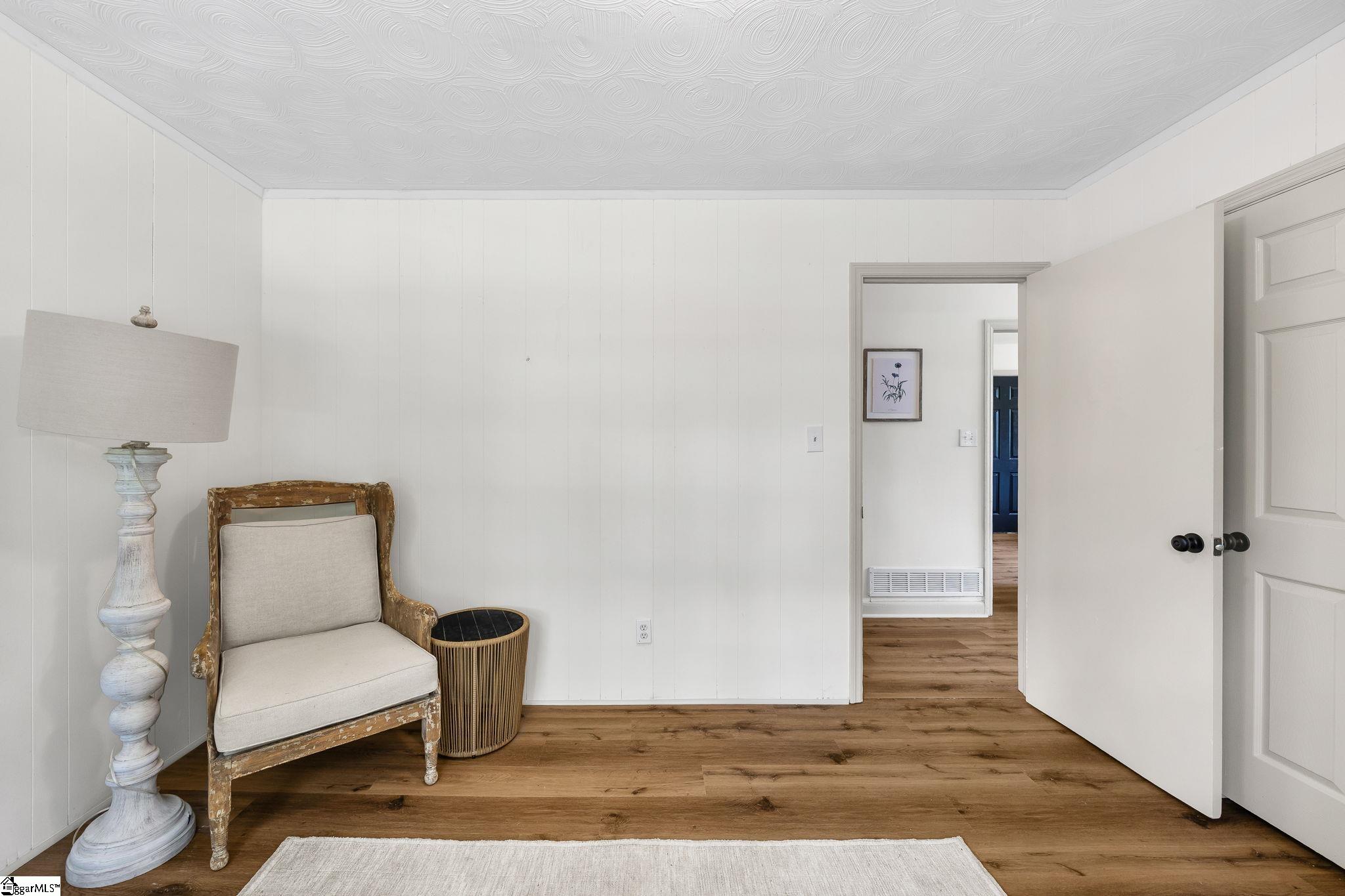 100 Whitener Avenue Property Photo 12