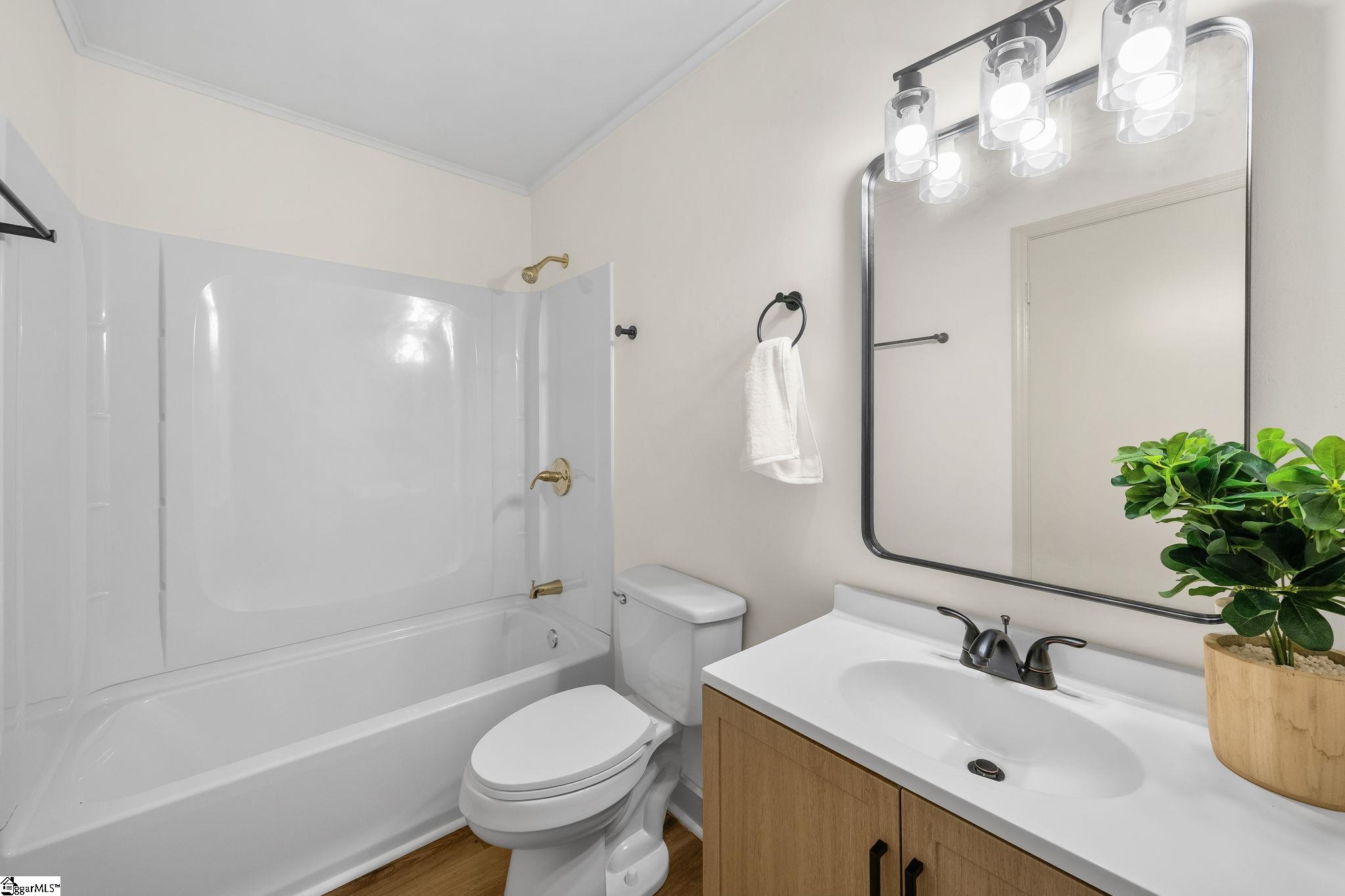 100 Whitener Avenue Property Photo 13