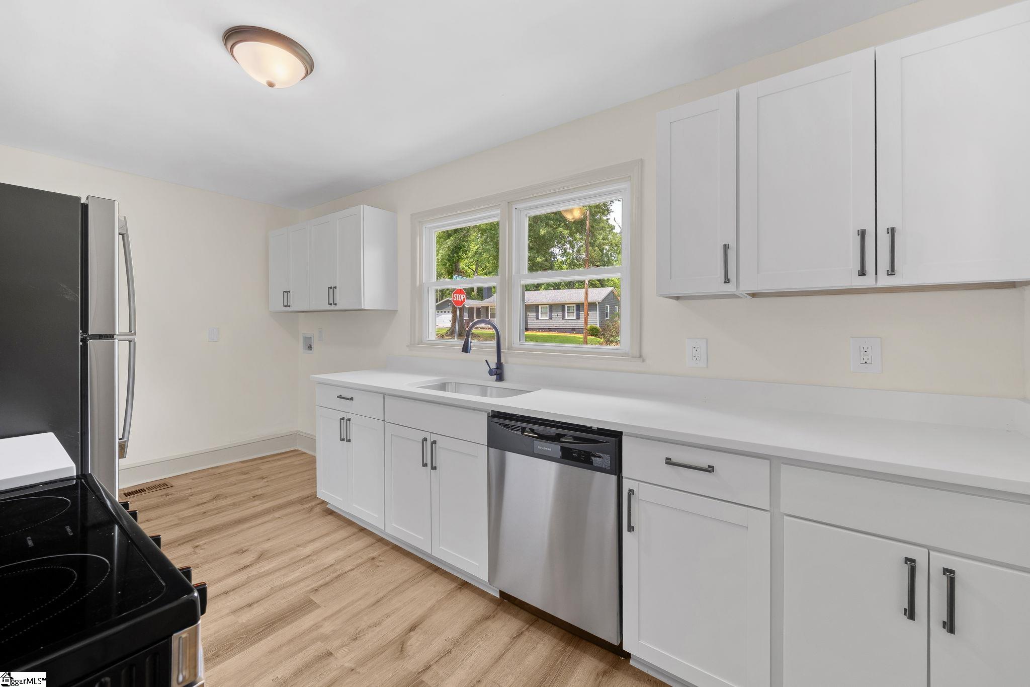 107 Whitener Avenue Property Photo 6