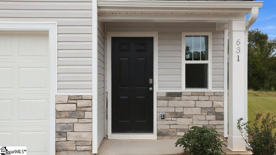 631 Starbeam Court Property Photo 4