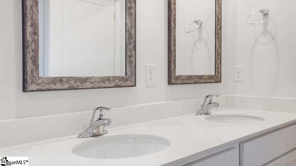 631 Starbeam Court Property Photo 32