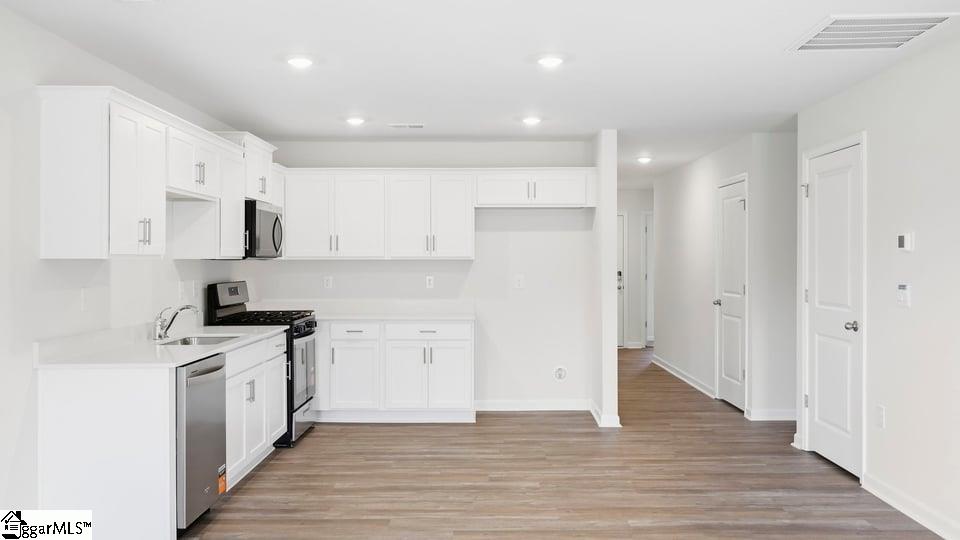 626 Starbeam Court Property Photo 14