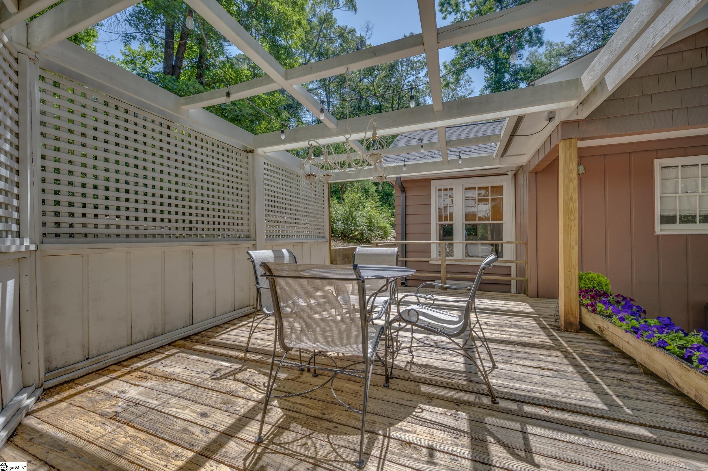 415 E Lakeshore Drive Property Photo 44