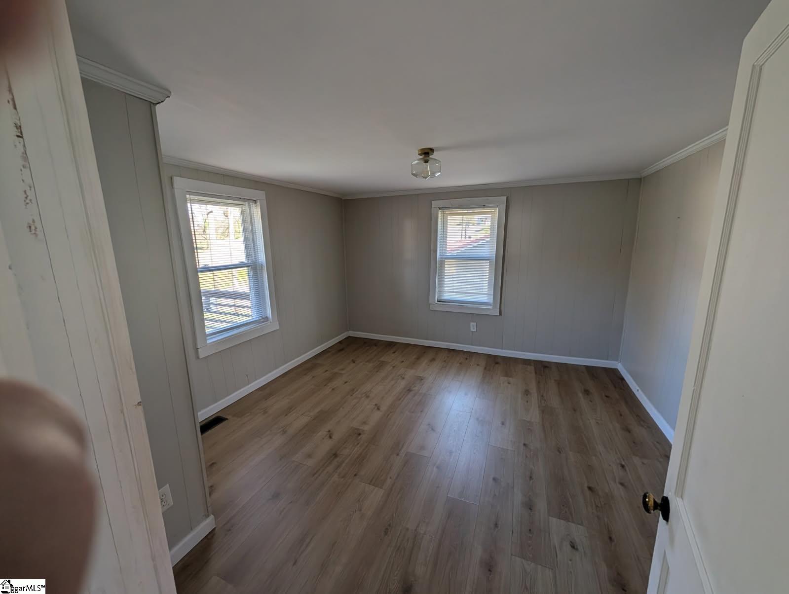 8 Hollywood Street Property Photo 2