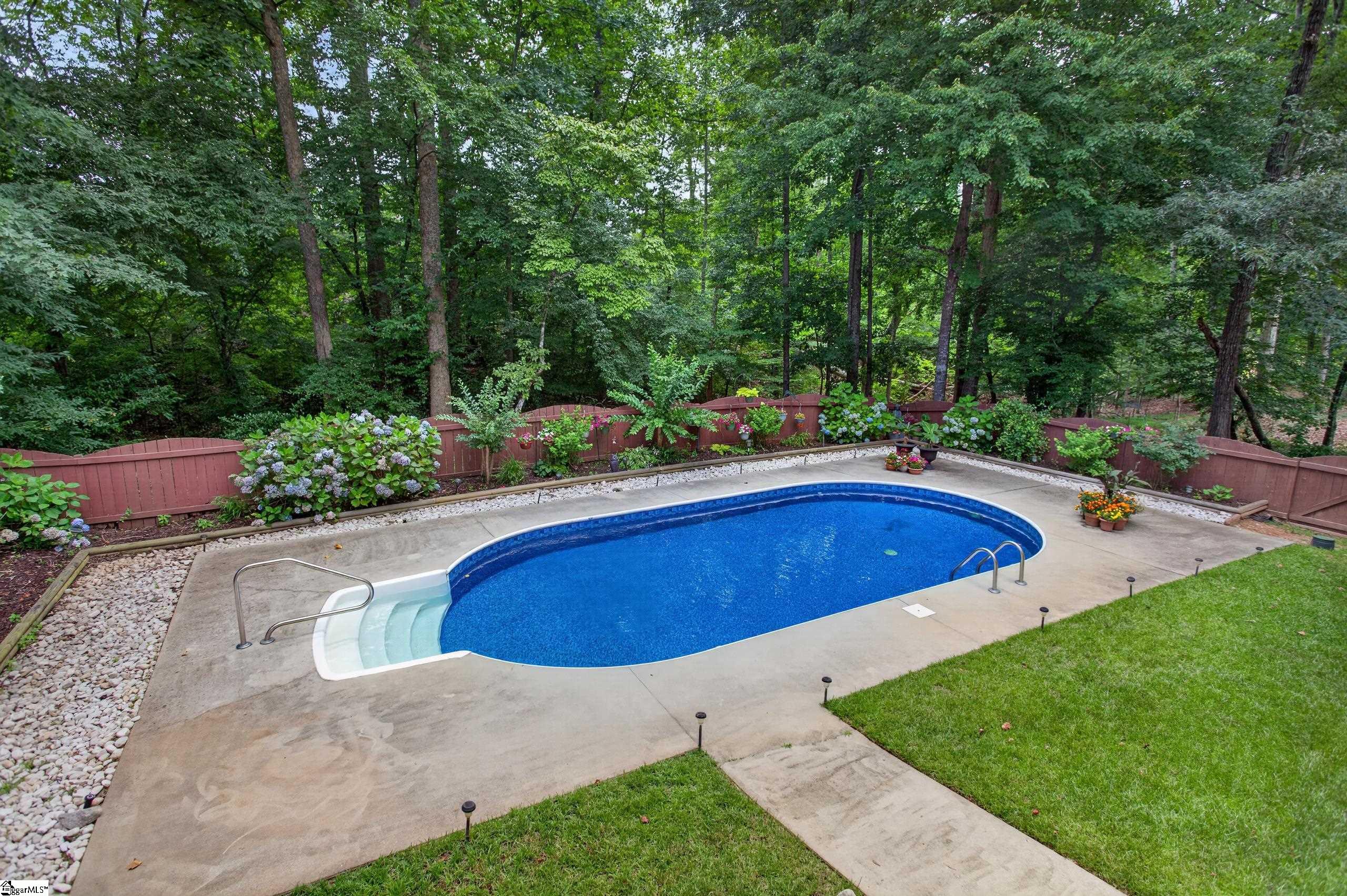 112 Santee Trail Property Photo 38