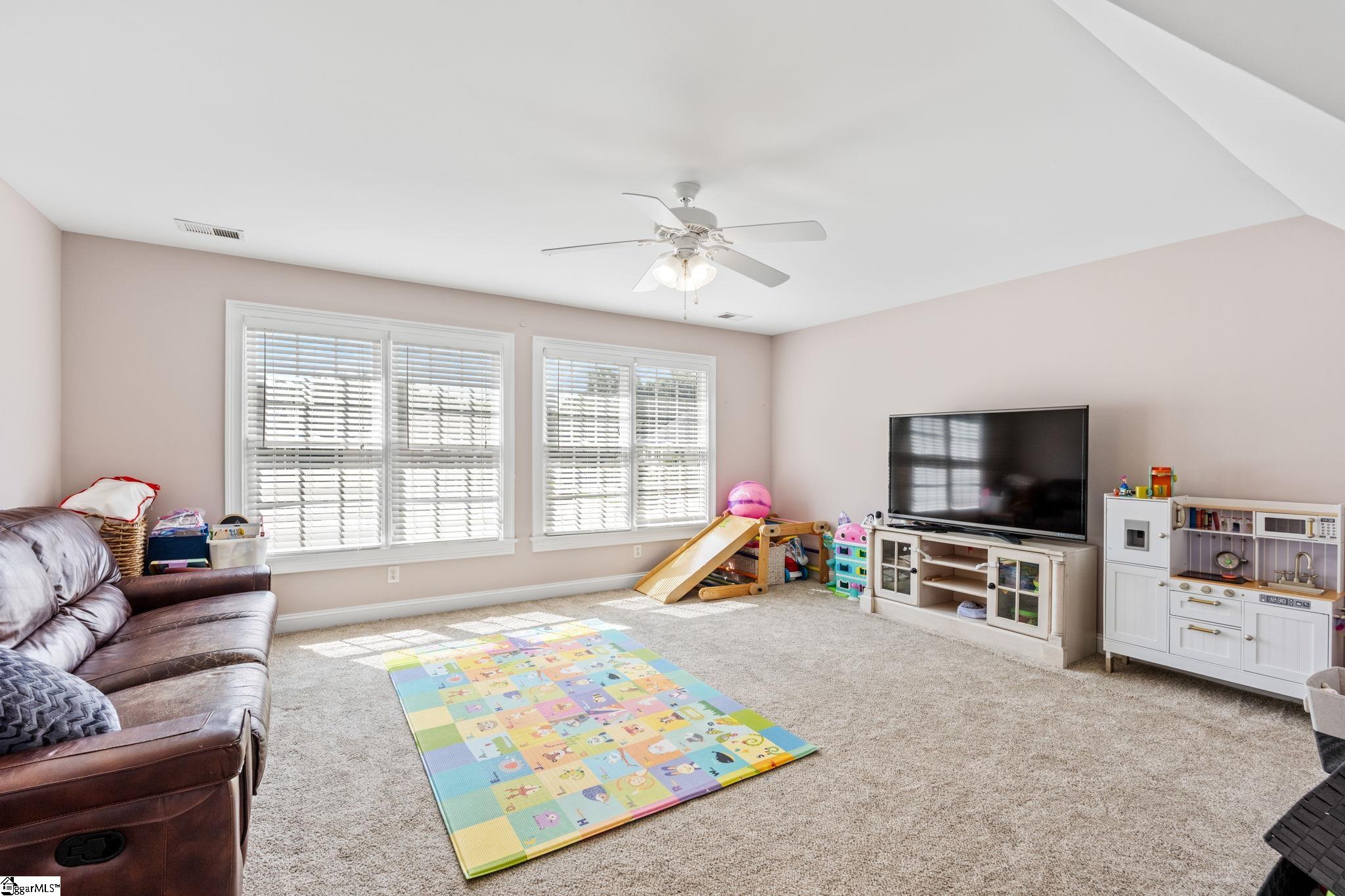 3 Charlestonplace Court Property Photo 34