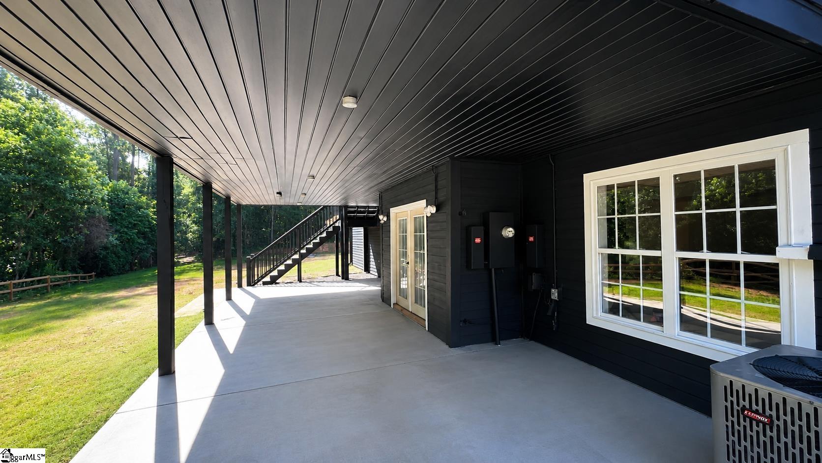 421 Burns Road Property Photo 9