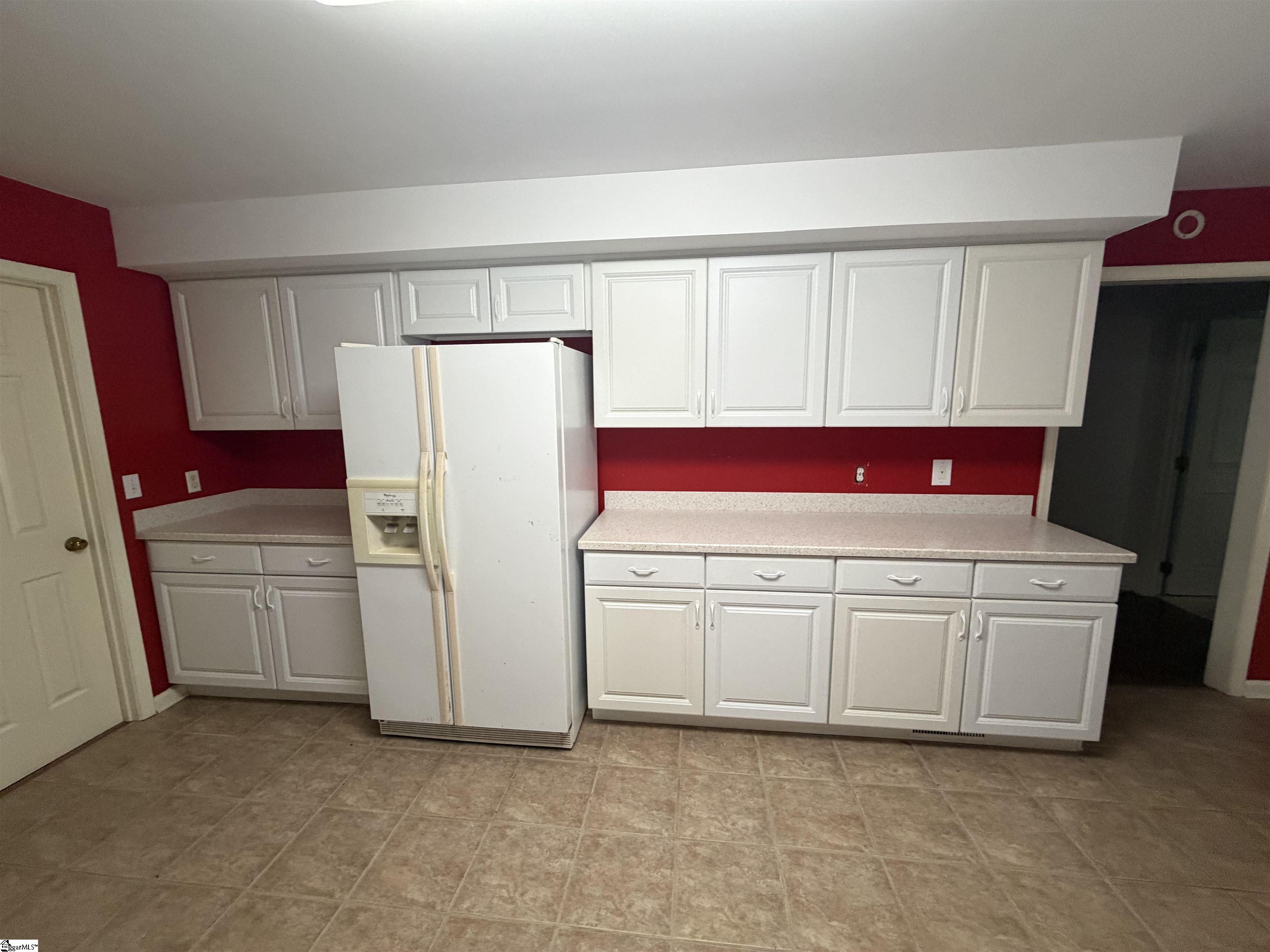 111 Cameron Way Property Photo 4