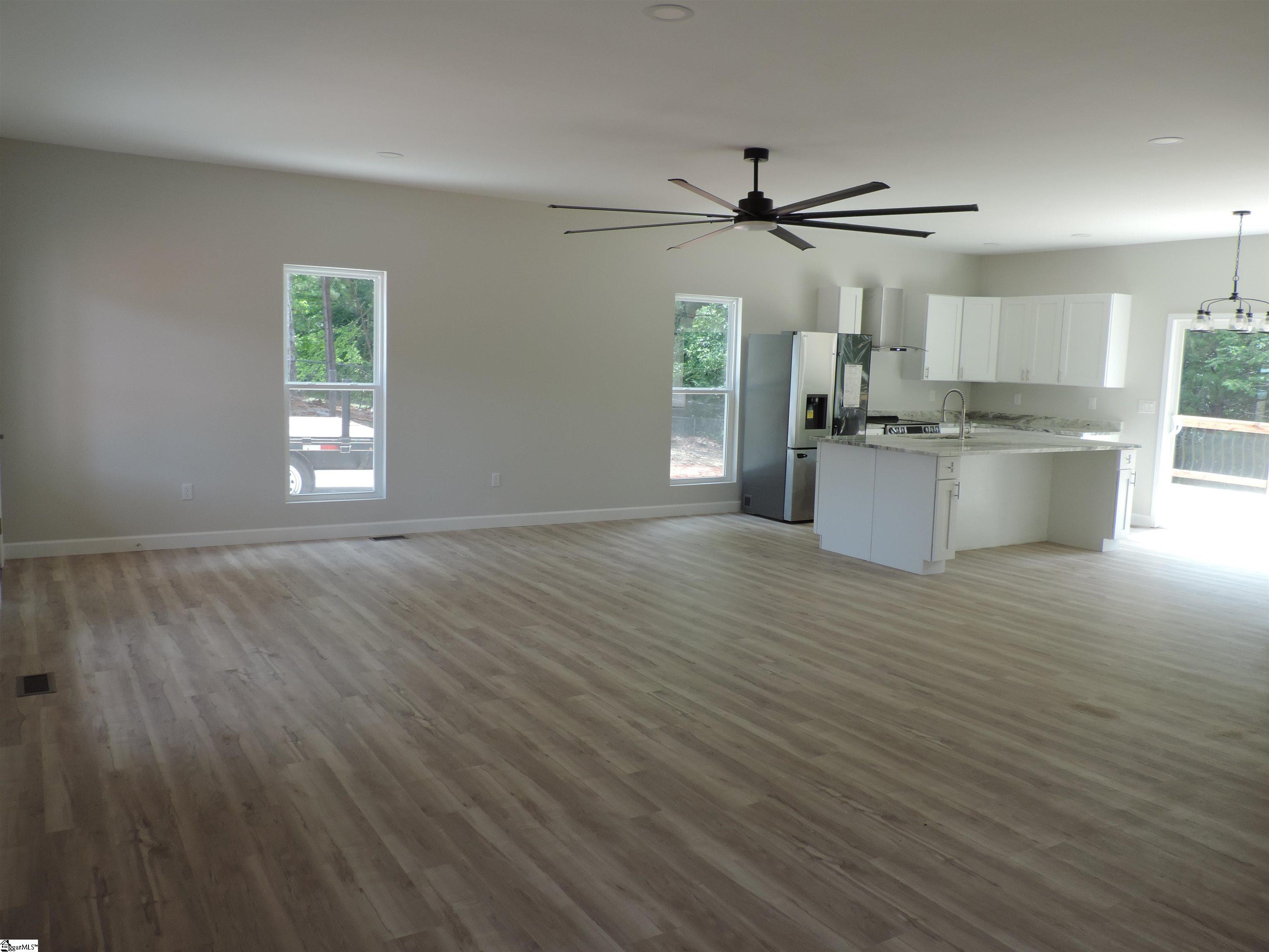 384 Bailey Road Property Photo 9