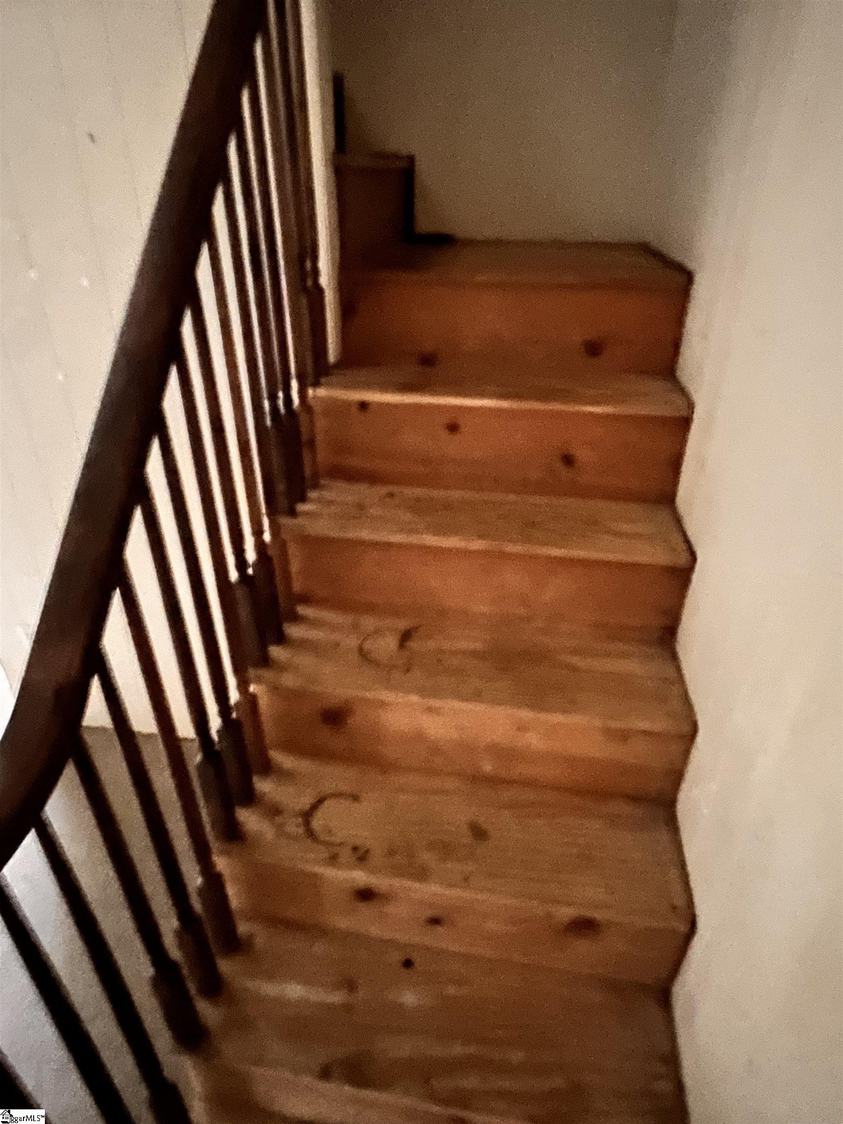 32 School Street Property Photo 6
