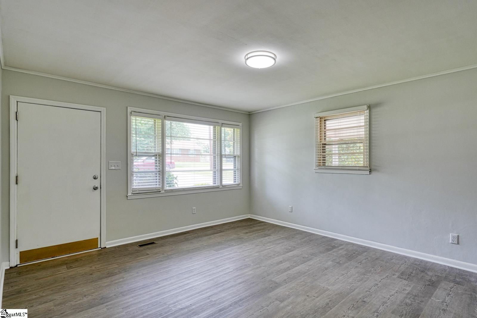 1291 Montview Street Property Photo 12