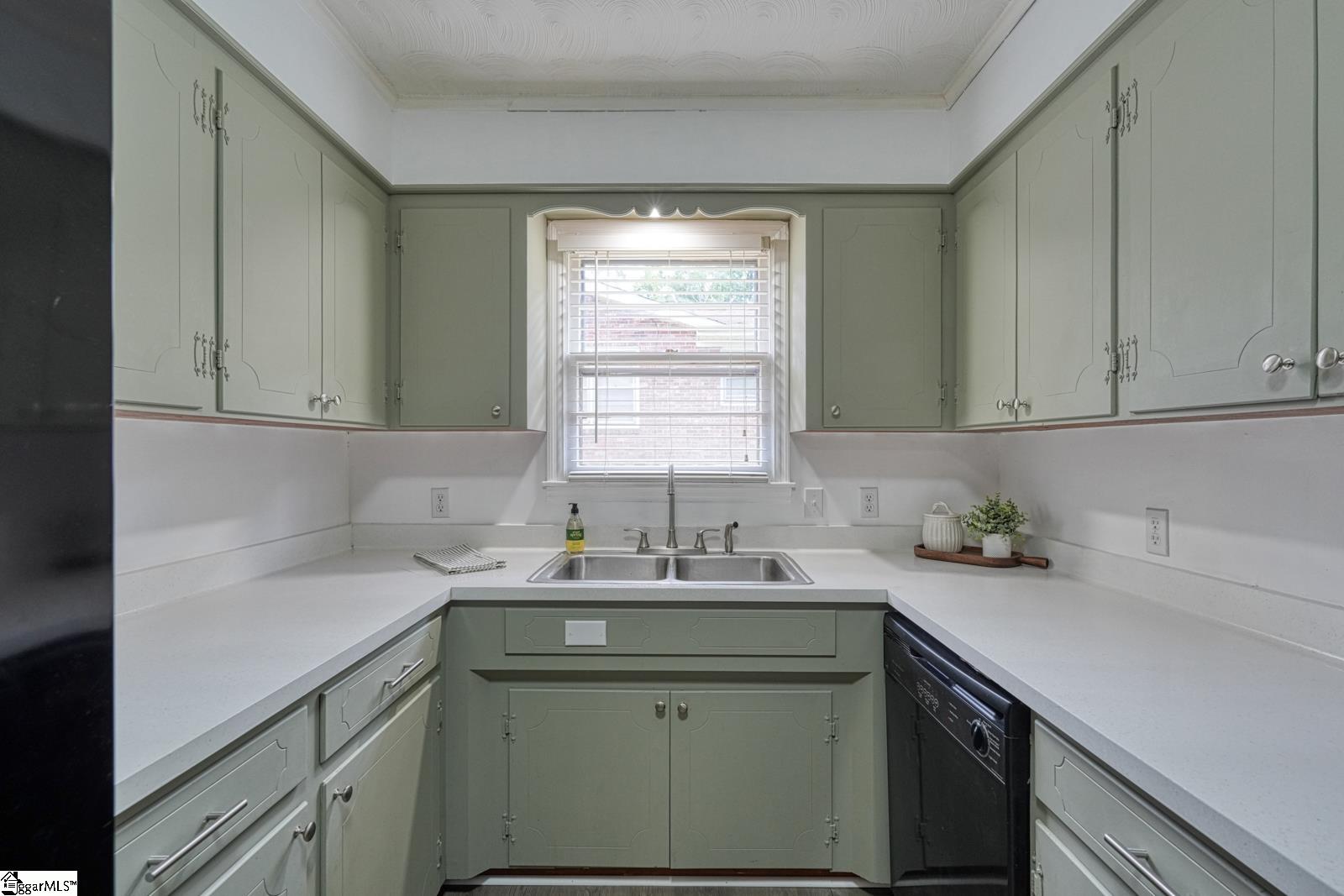 1291 Montview Street Property Photo 14