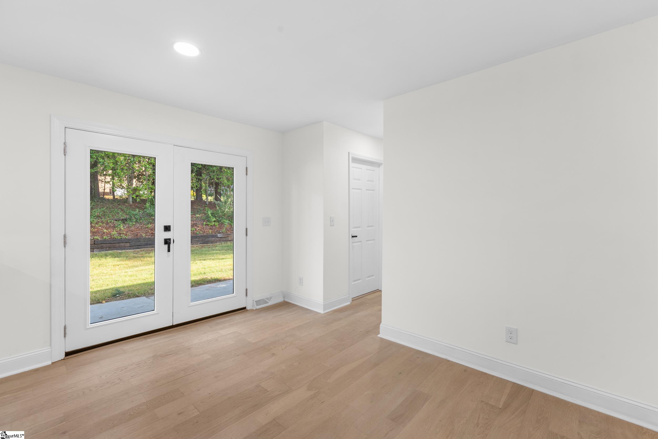 1 Brynhurst Circle Property Photo 4