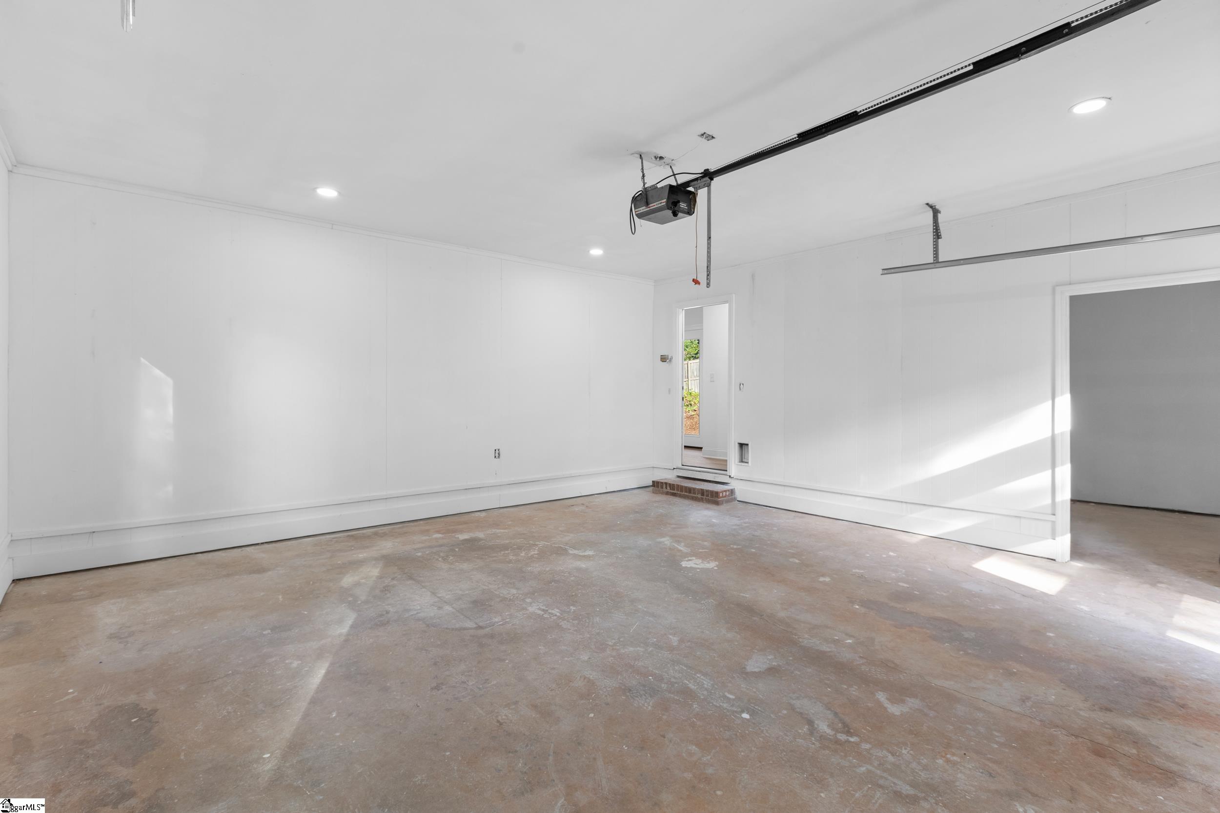1 Brynhurst Circle Property Photo 12