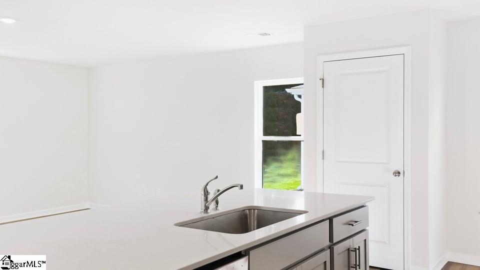 10 Archstone Way Property Photo 11