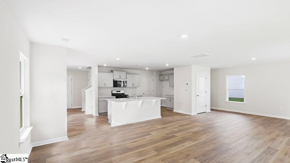 10 Archstone Way Property Photo 14