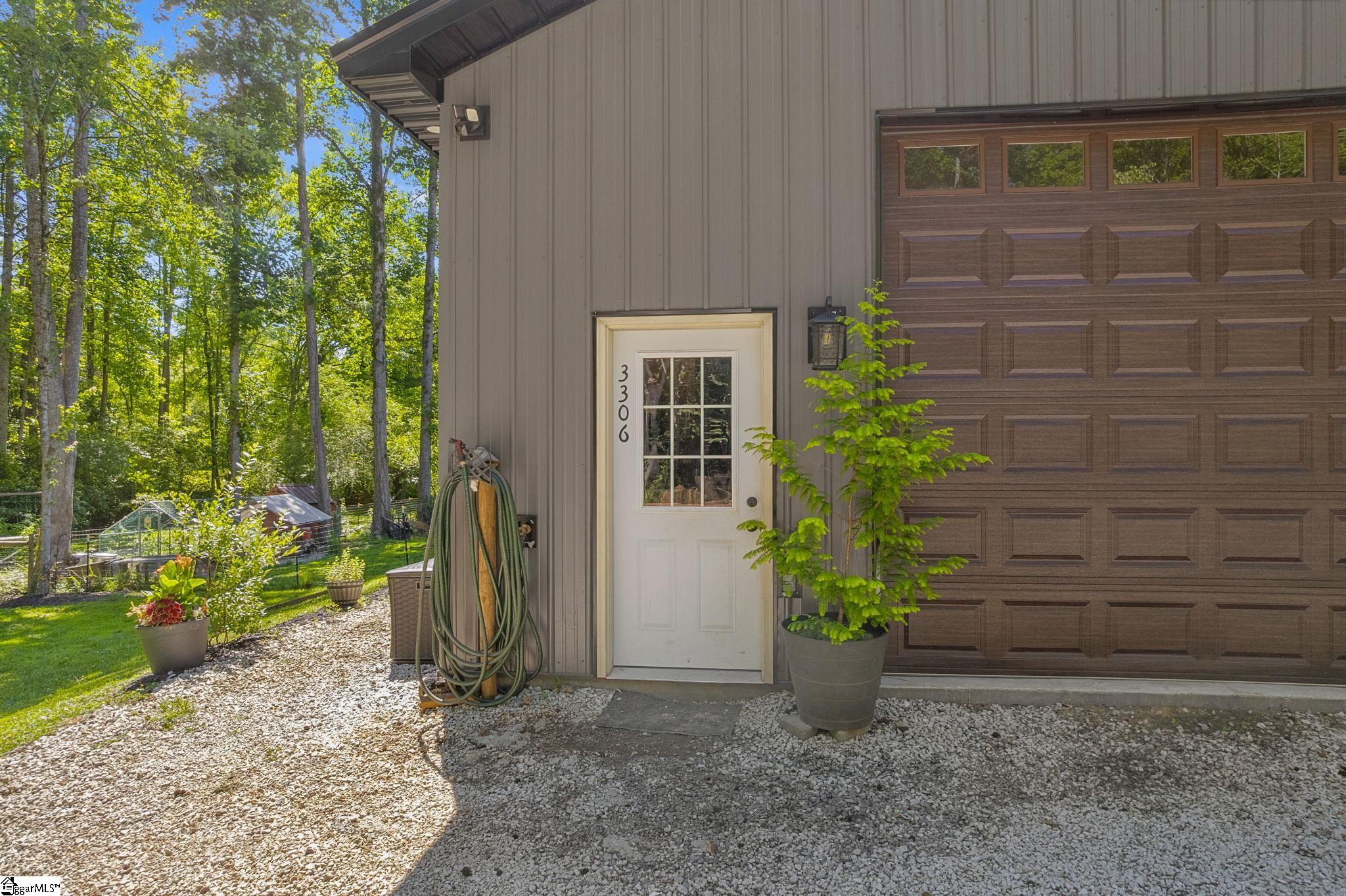 3306 Moorefield Memorial Highway Property Photo 4