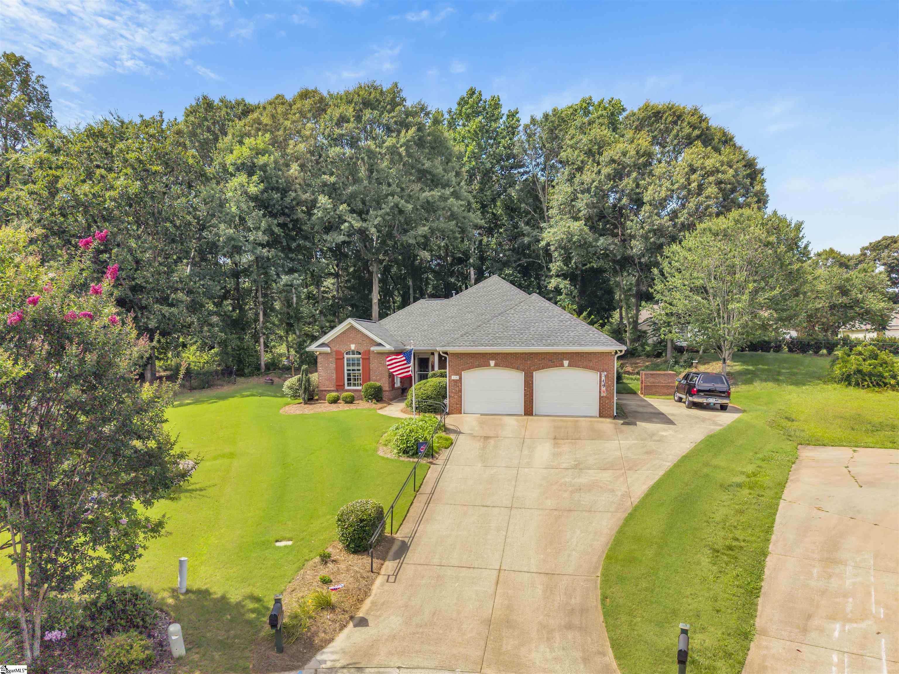 726 Moonridge Drive Property Photo 31