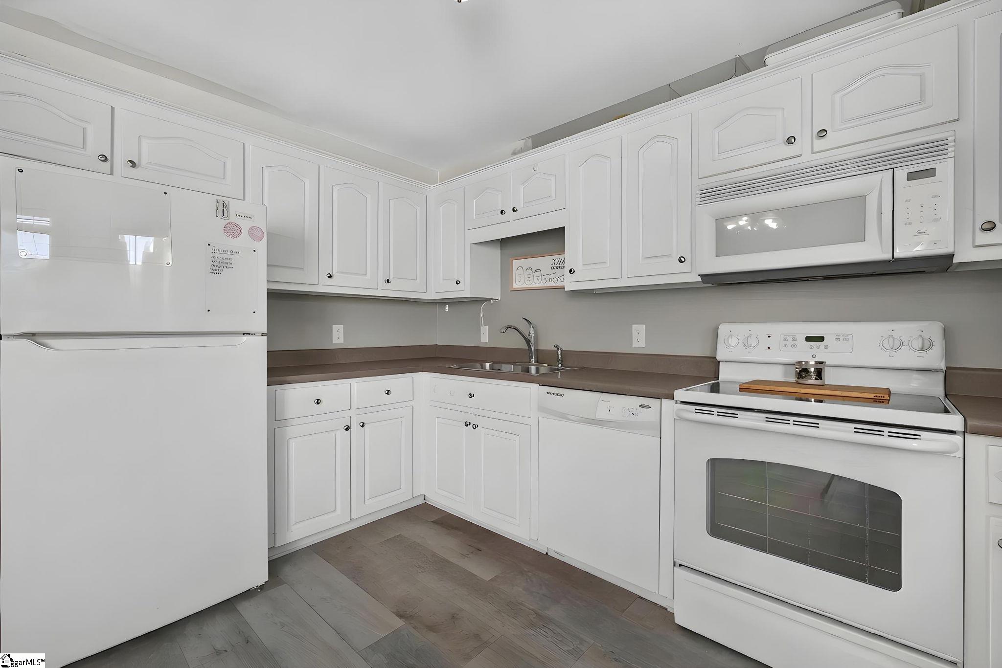 117 Skyview Circle Property Photo 4