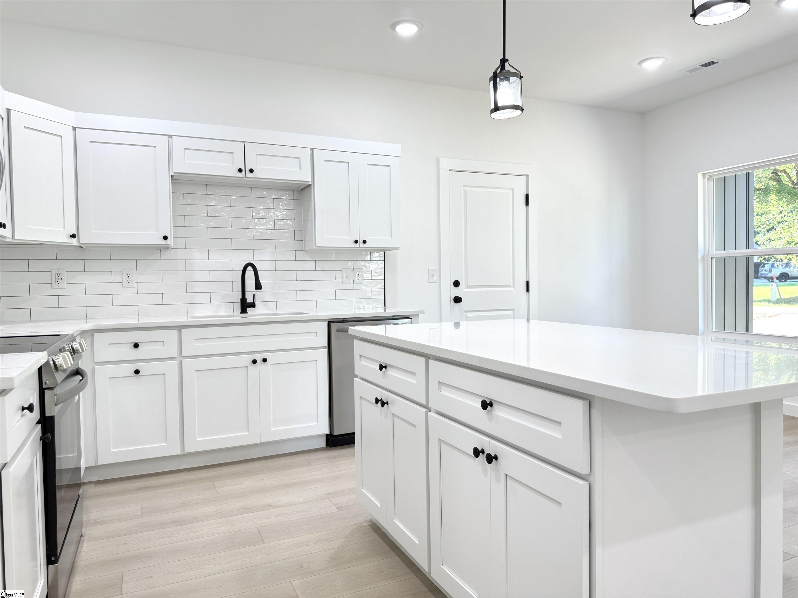 1519 Settle Road Property Photo 8