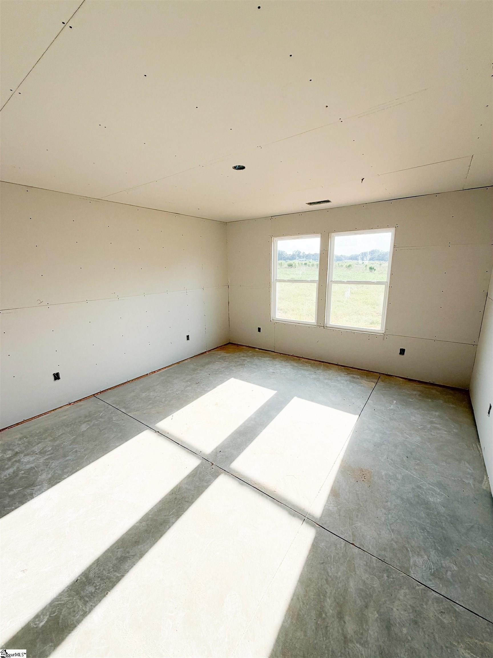 295 Henderson Road Property Photo 3
