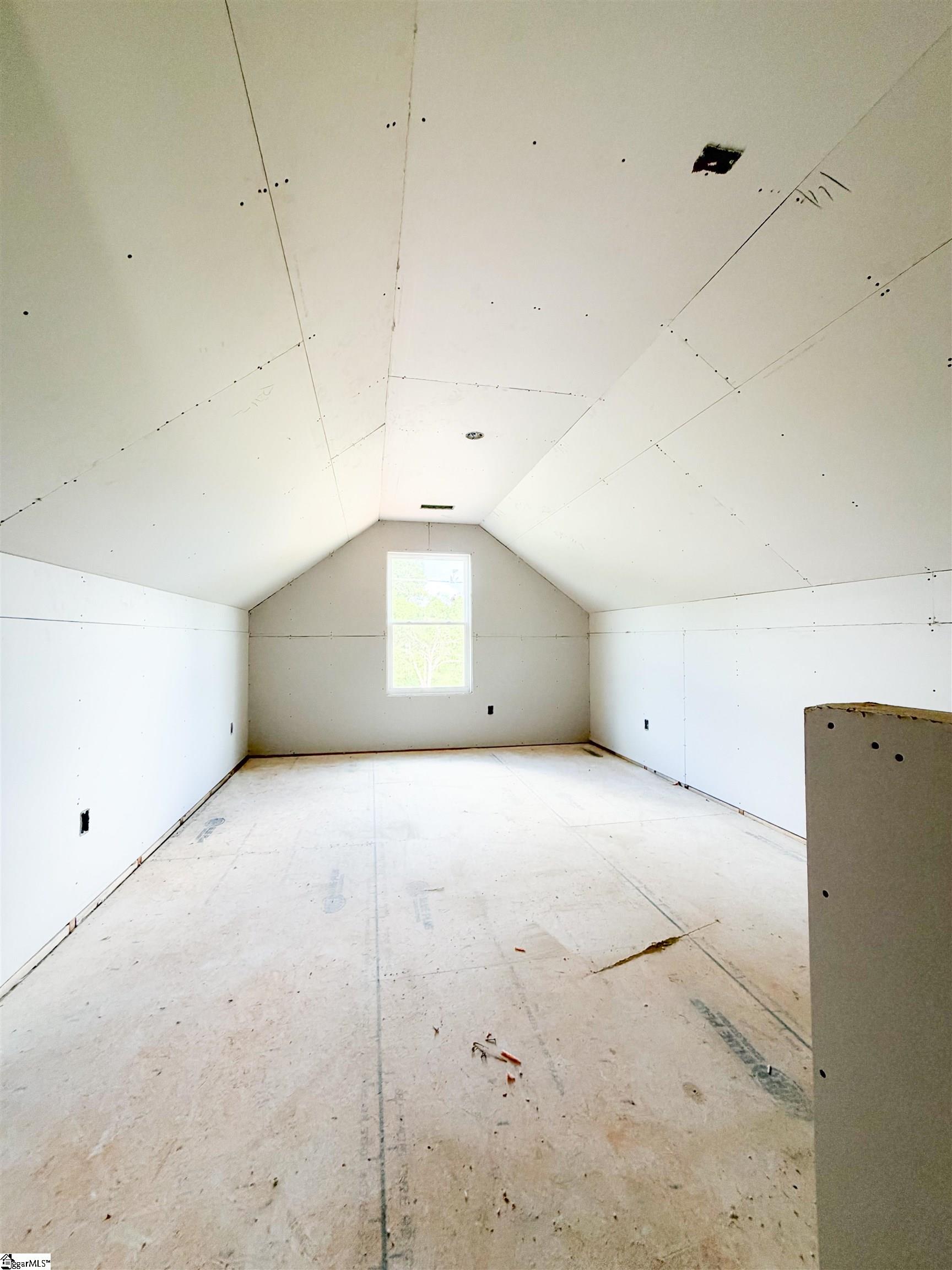 295 Henderson Road Property Photo 4