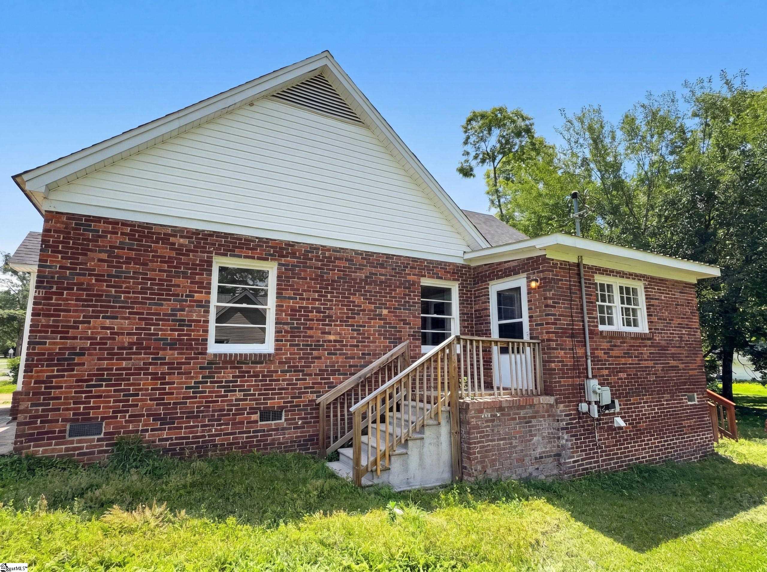 202 E Centennial Street Property Photo 5