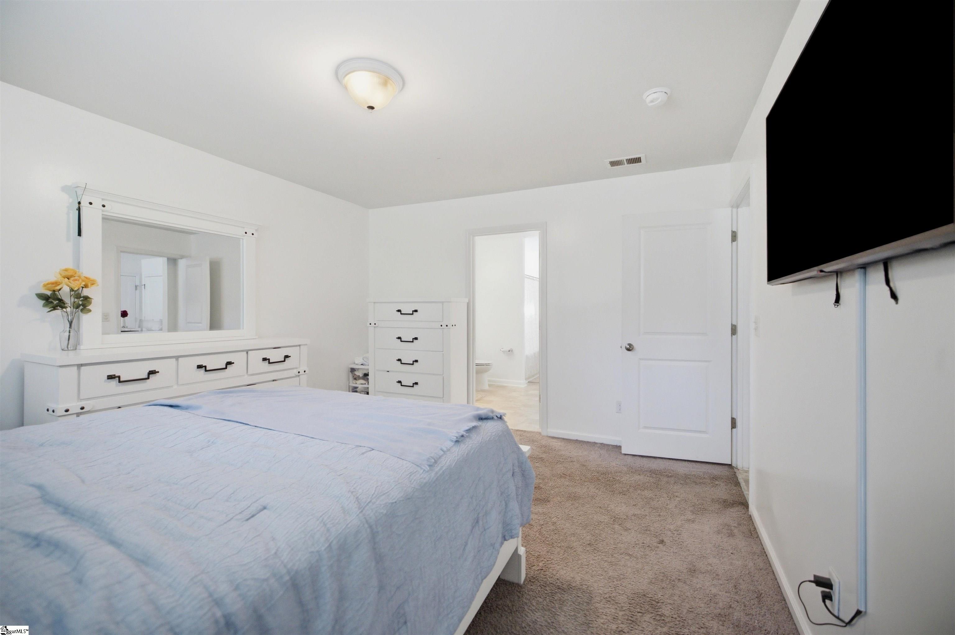 712 Roebuck Avenue Property Photo 12