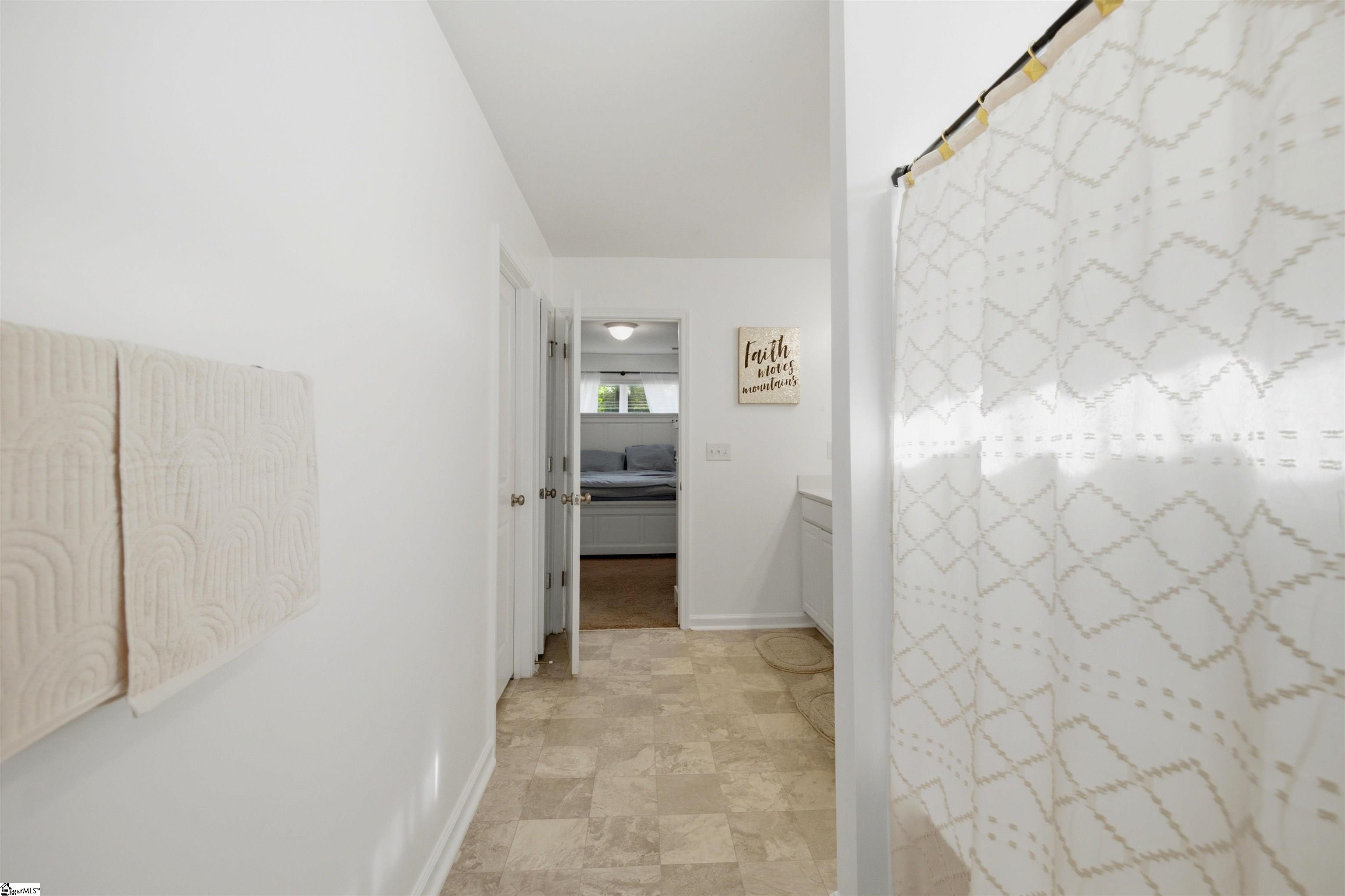 712 Roebuck Avenue Property Photo 14