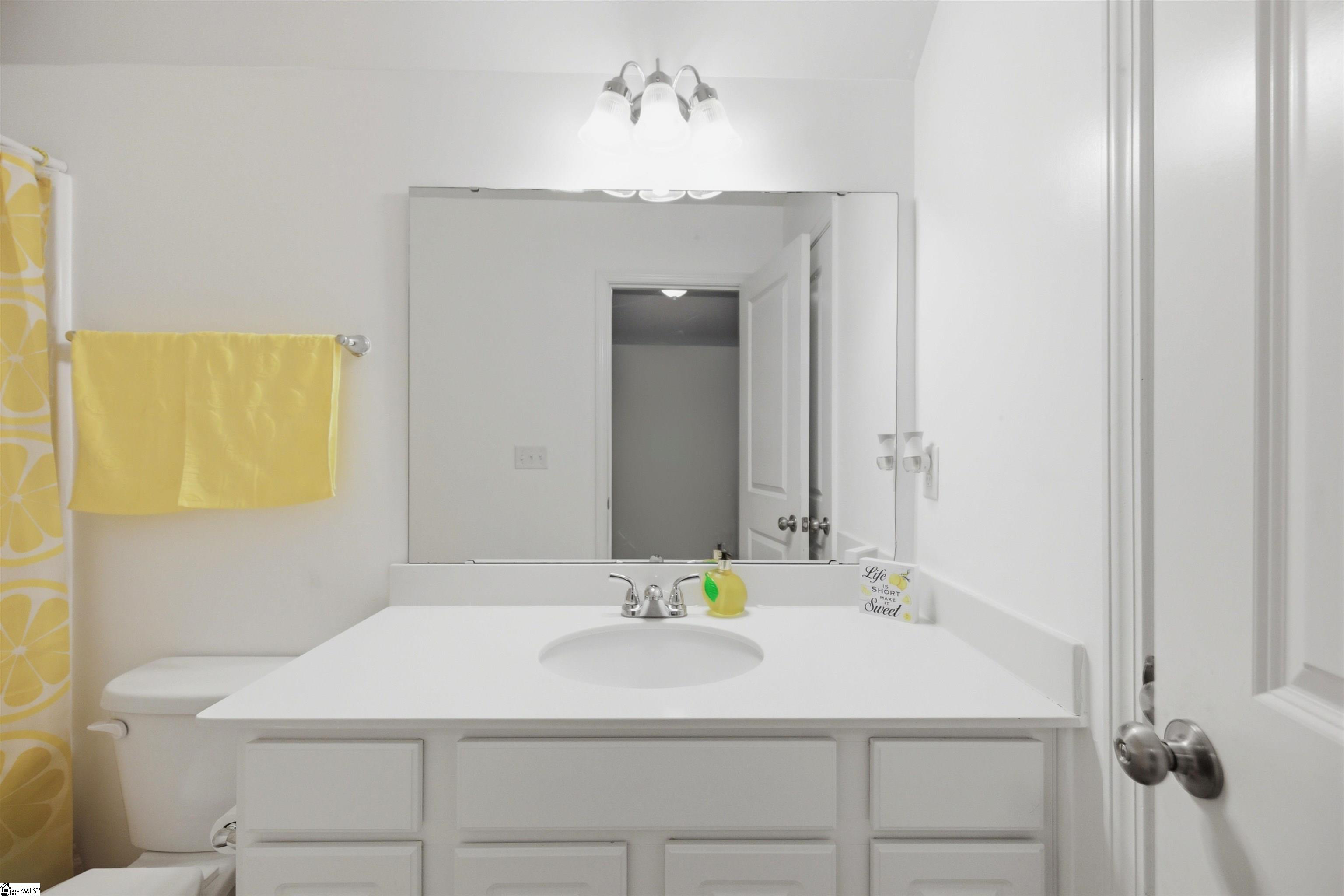 712 Roebuck Avenue Property Photo 20