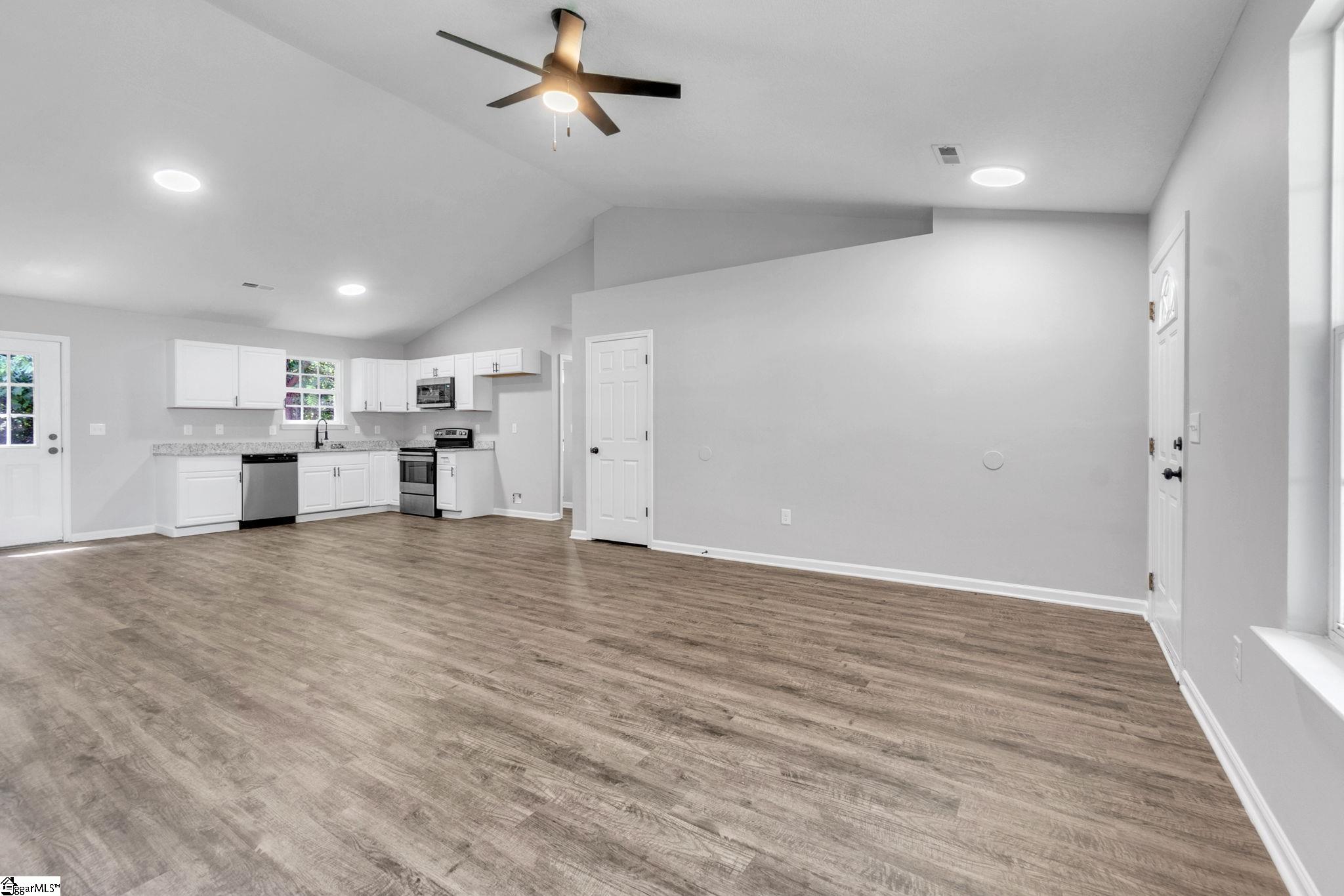 18 Backwater Way Property Photo 4