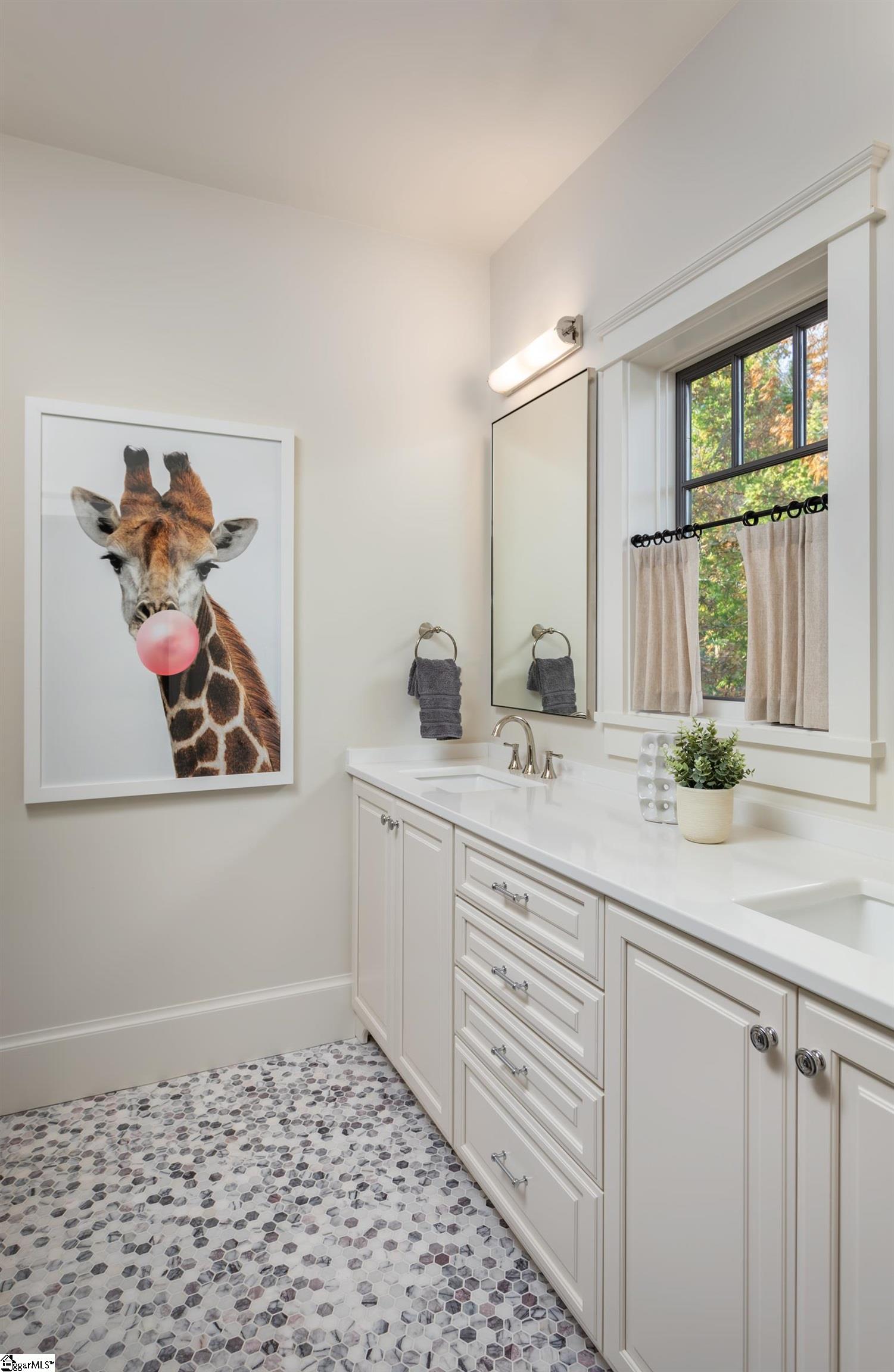 1596064 Property Photo 27