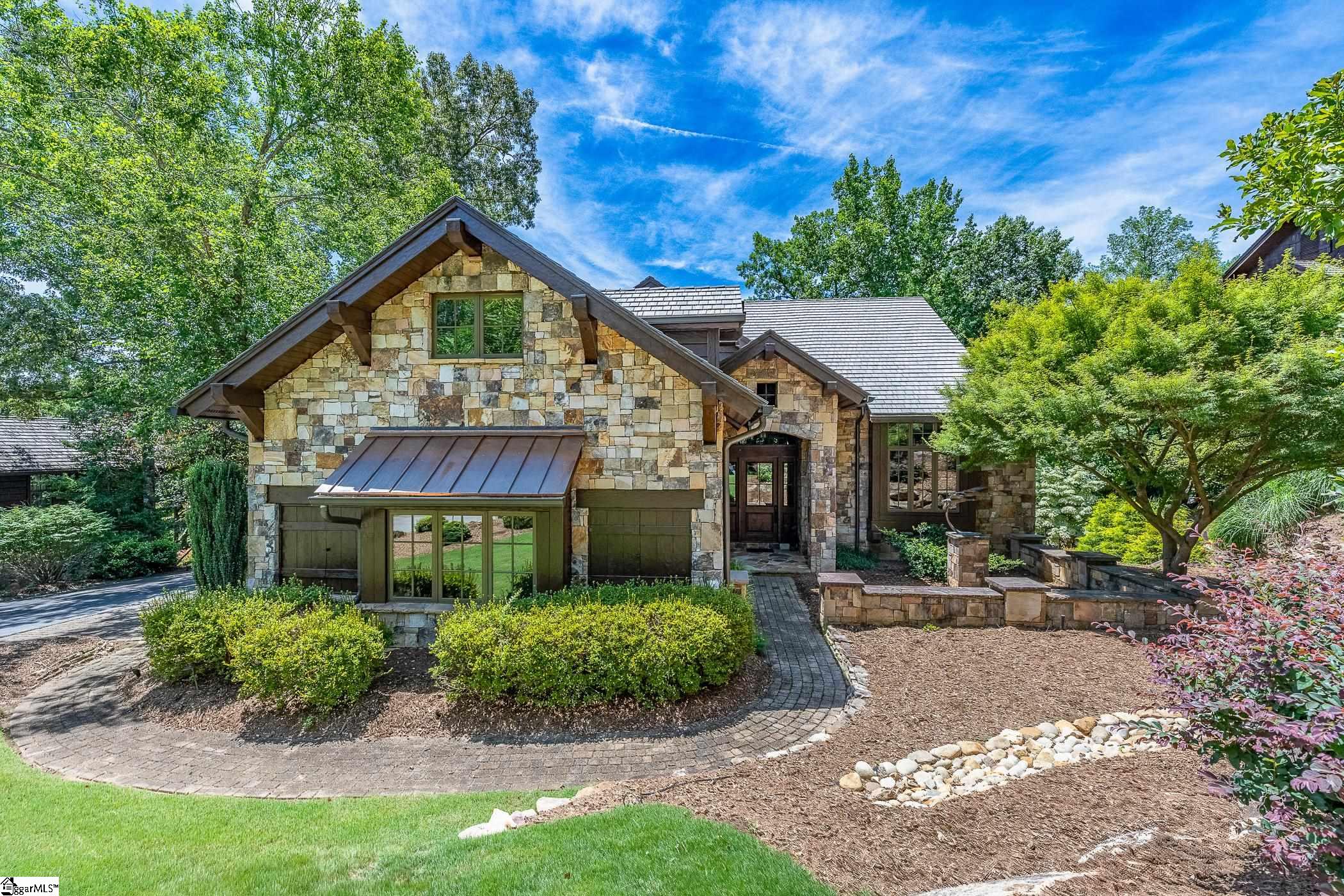 1596065 Property Photo 3