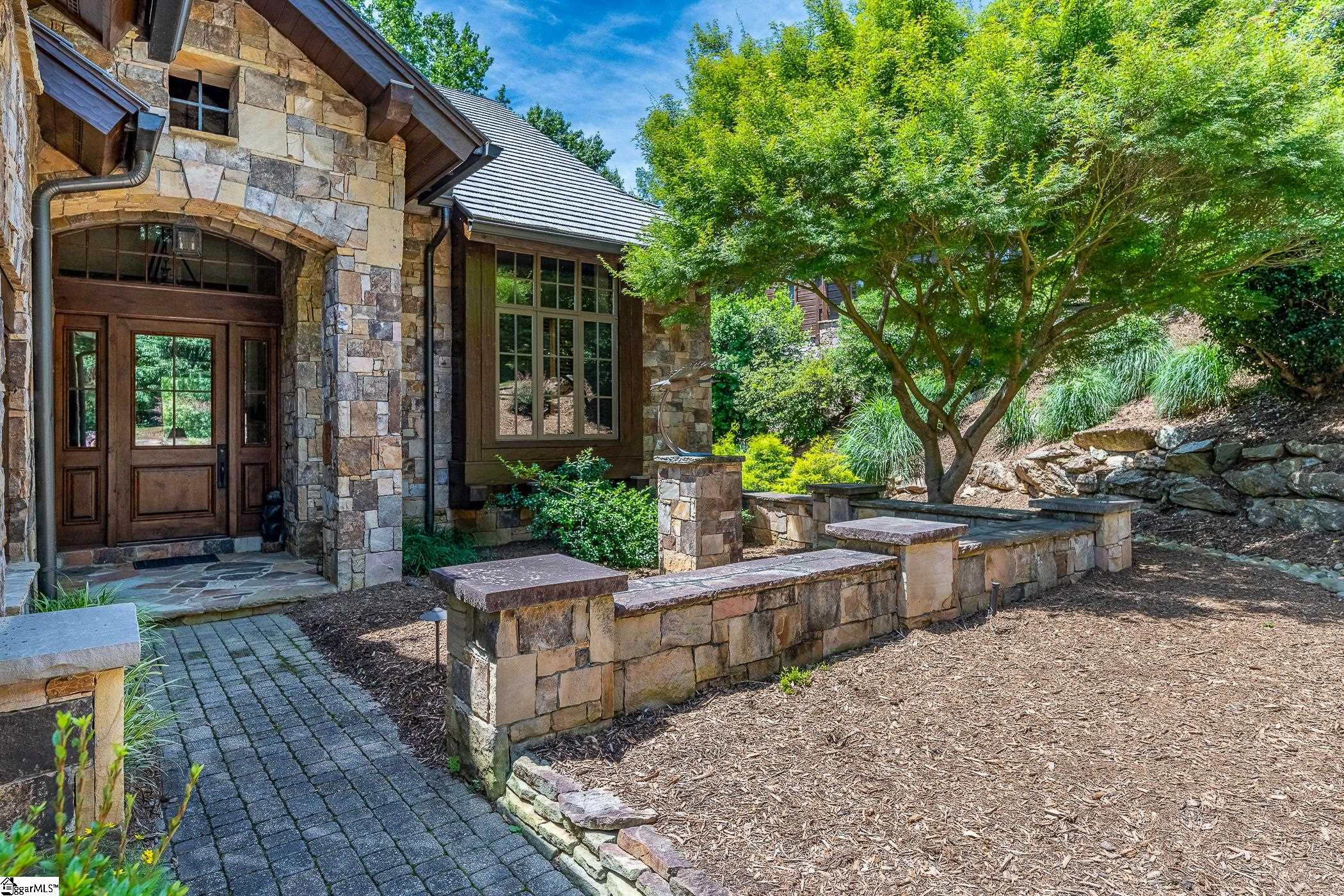 1596065 Property Photo 4