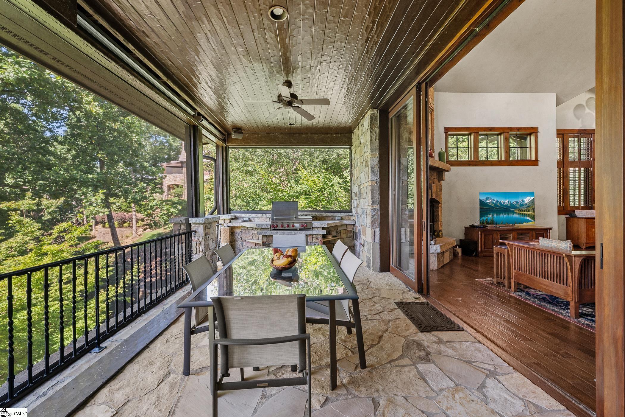 1596065 Property Photo 15