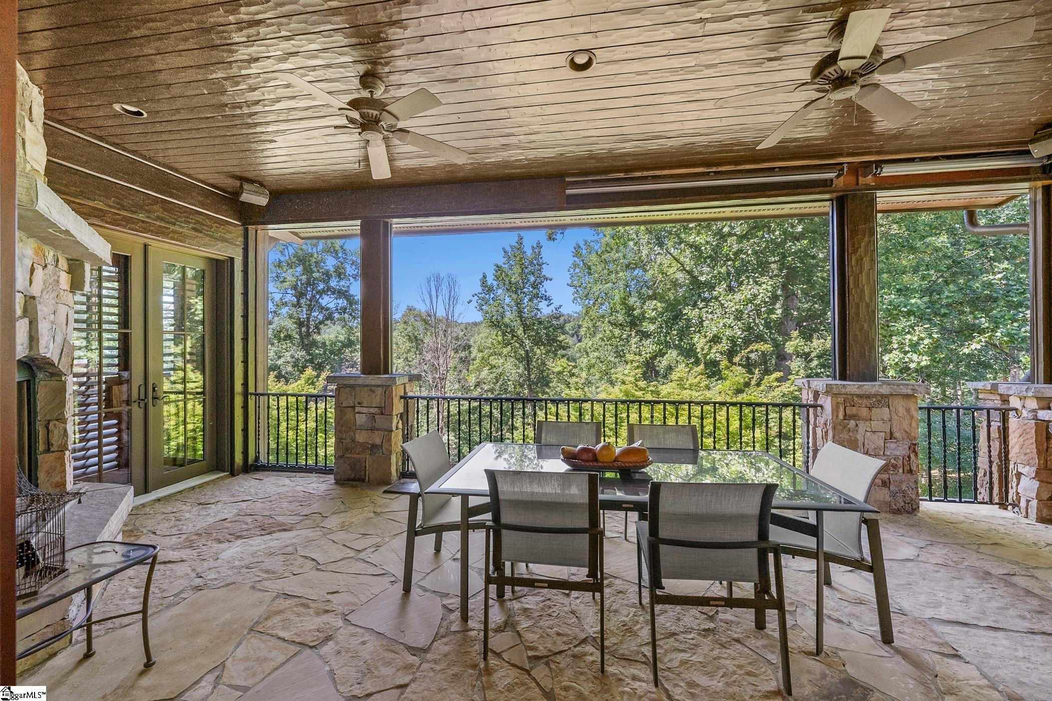 1596065 Property Photo 17