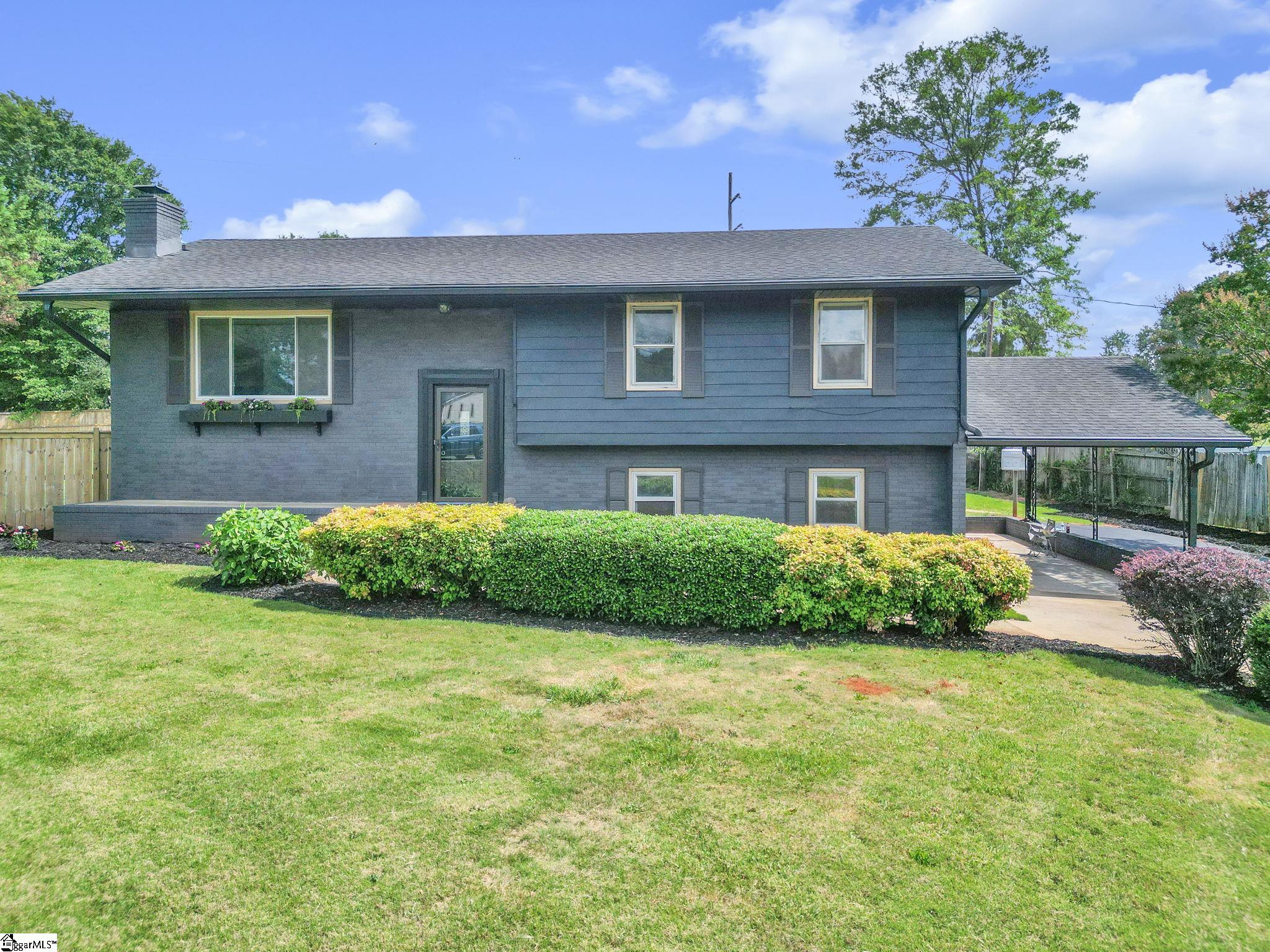 1 W Golden Strip Drive Property Photo 2