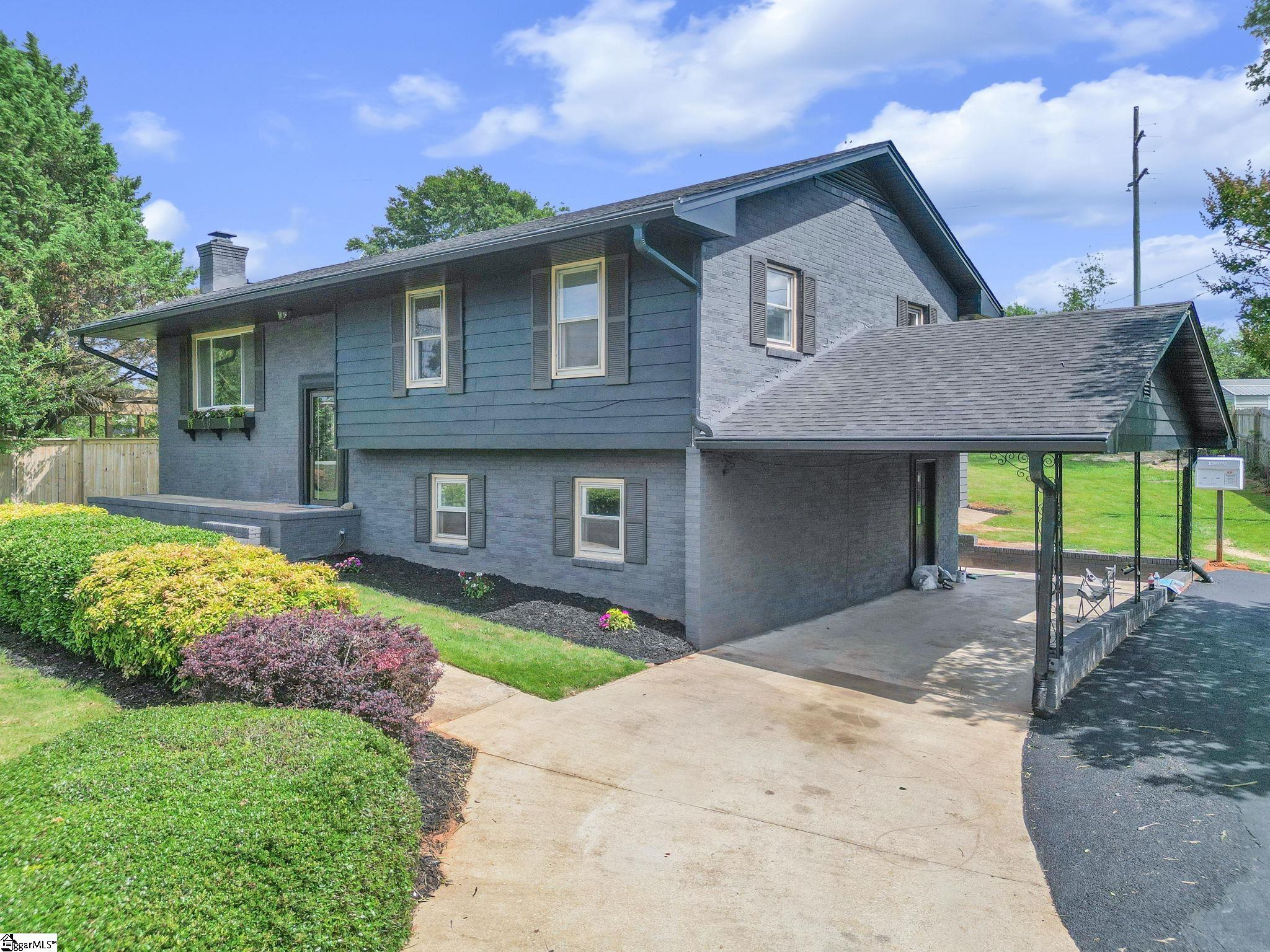 1 W Golden Strip Drive Property Photo 3