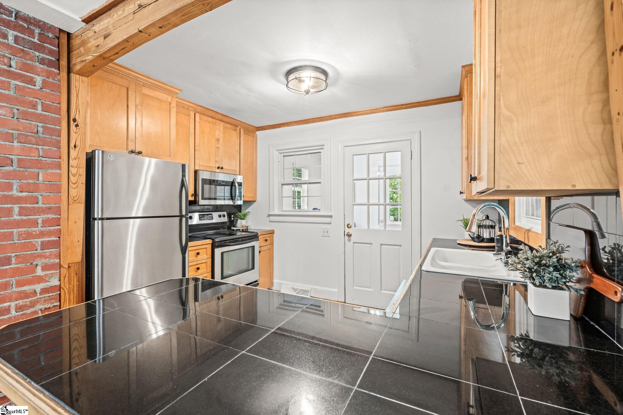 11 Tabor Street Property Photo 13