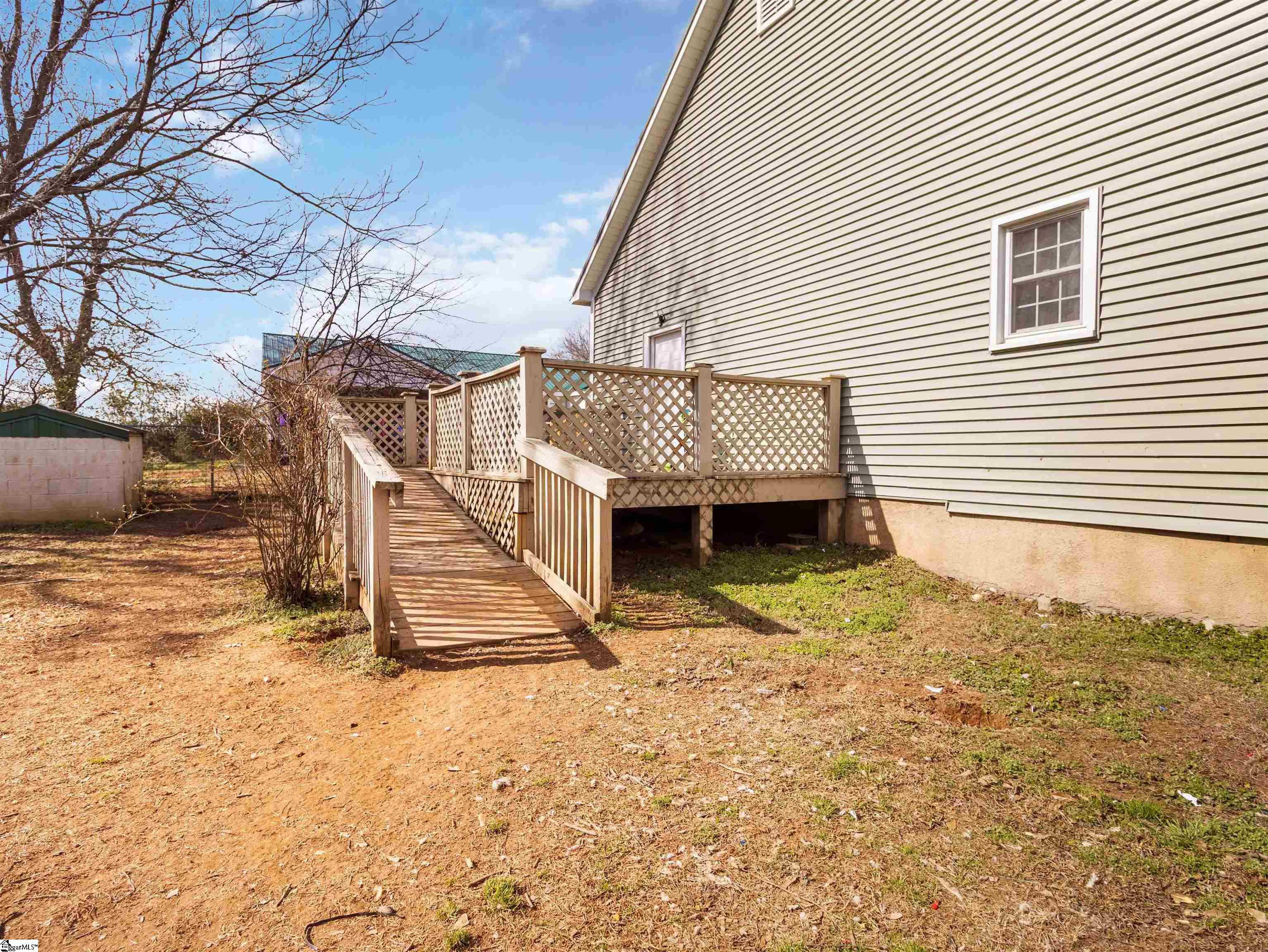 8768 Highway 92 Property Photo 27