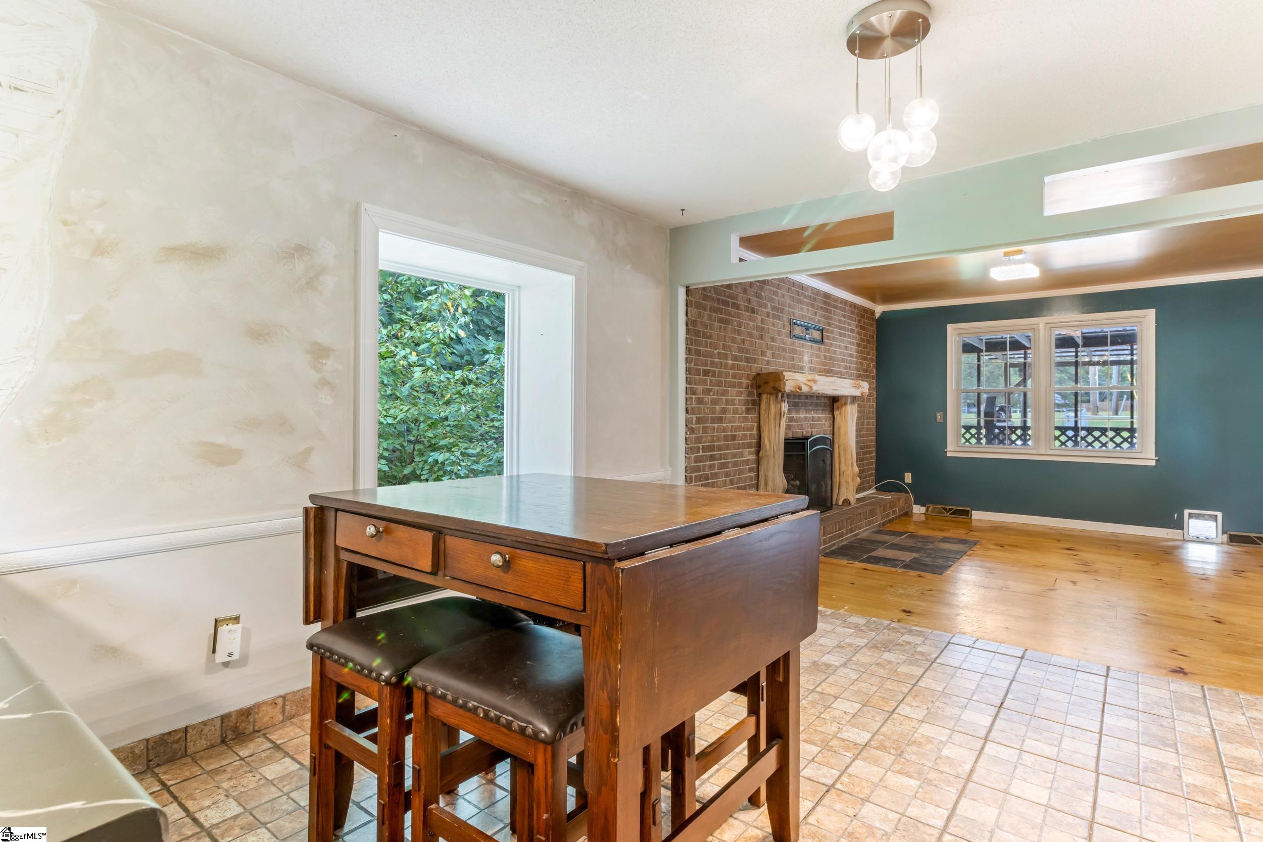 234 Country Glen Property Photo 16