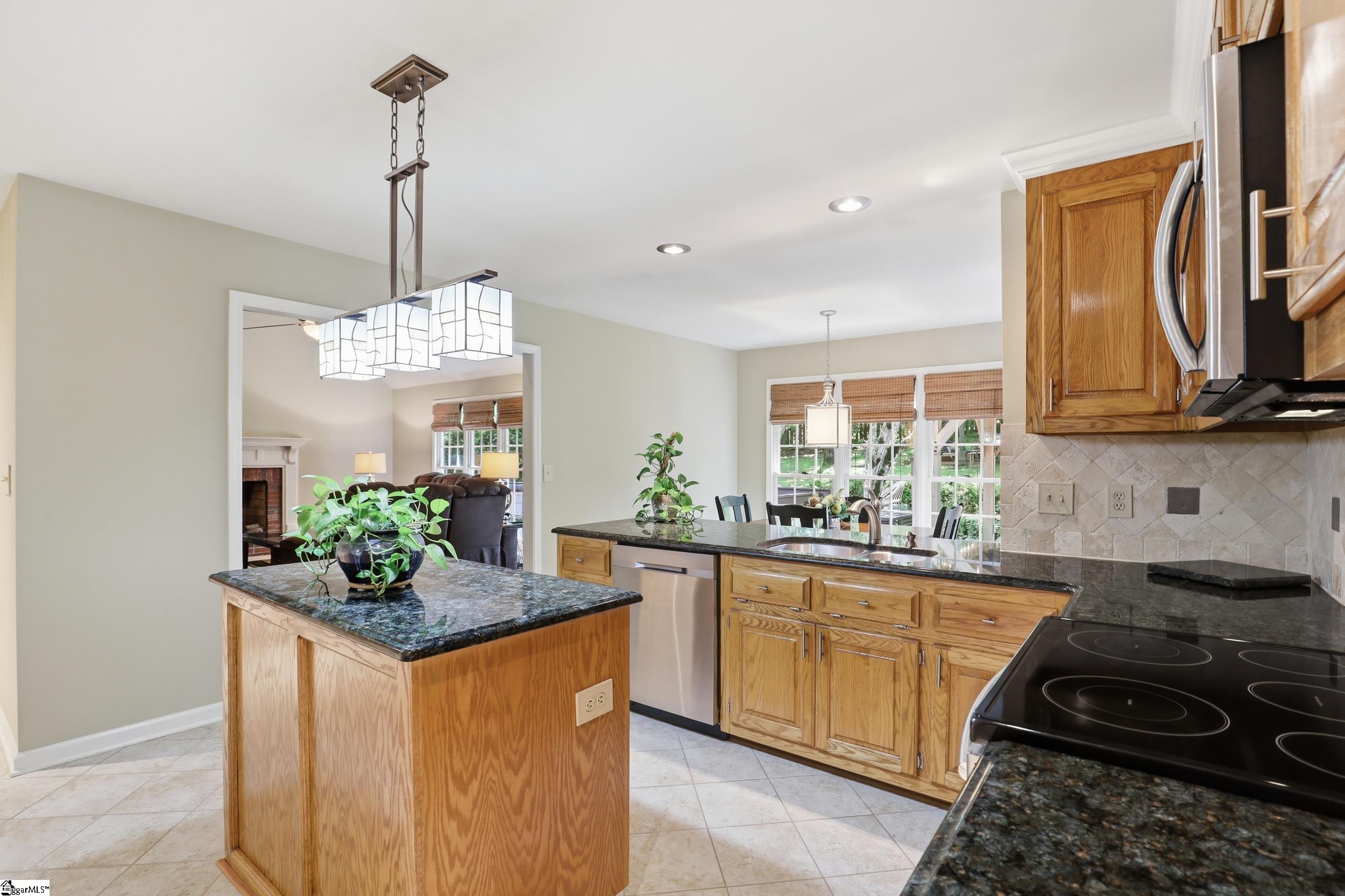 3 Cutting Horse Court Property Photo 4
