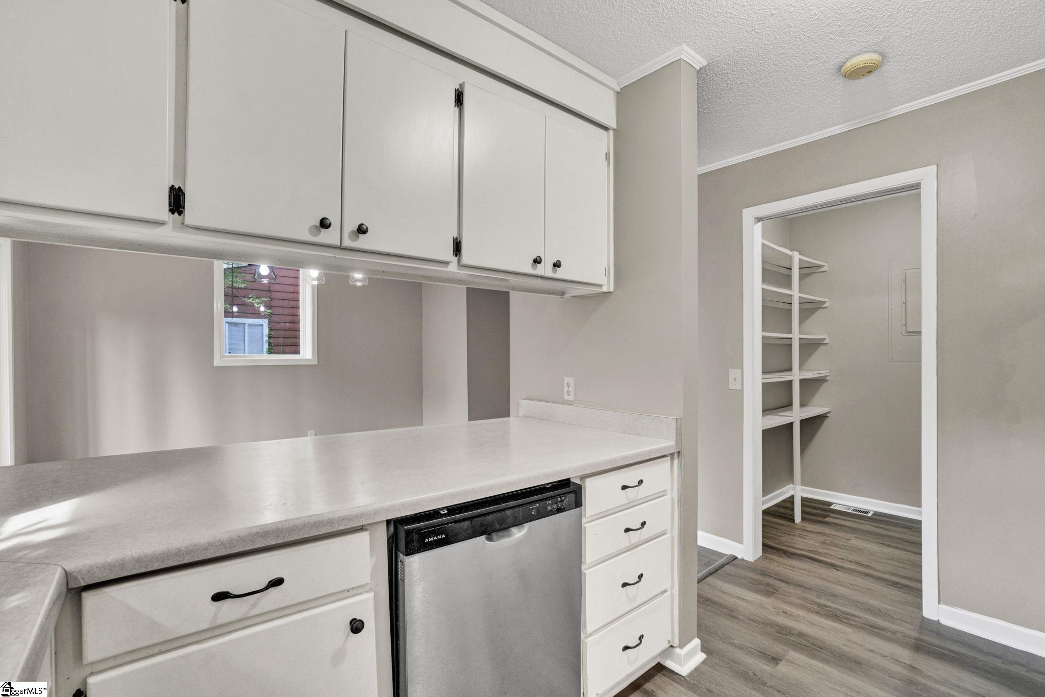 216 Charleston Avenue Property Photo 7