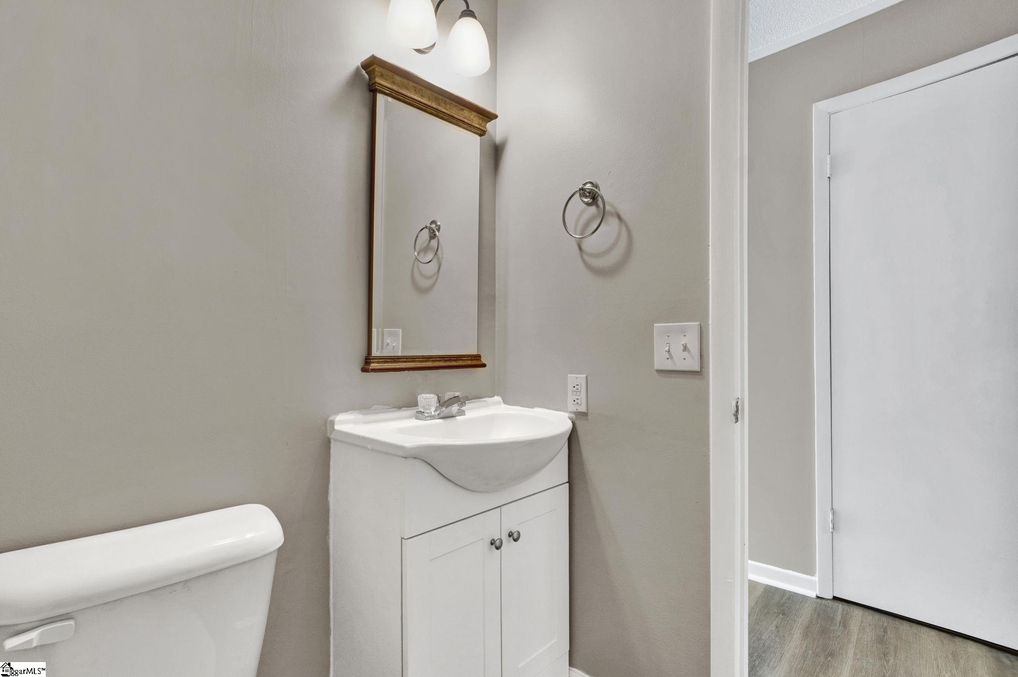216 Charleston Avenue Property Photo 18