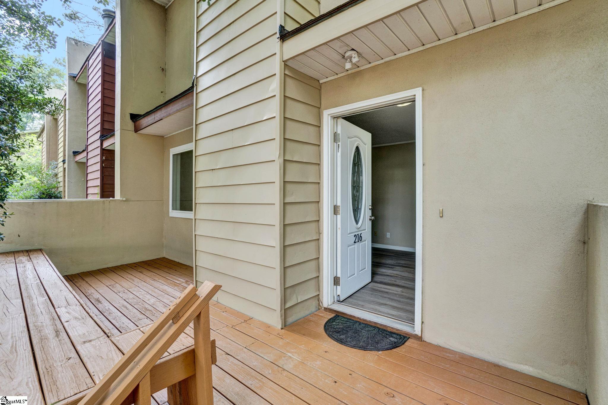 216 Charleston Avenue Property Photo 20