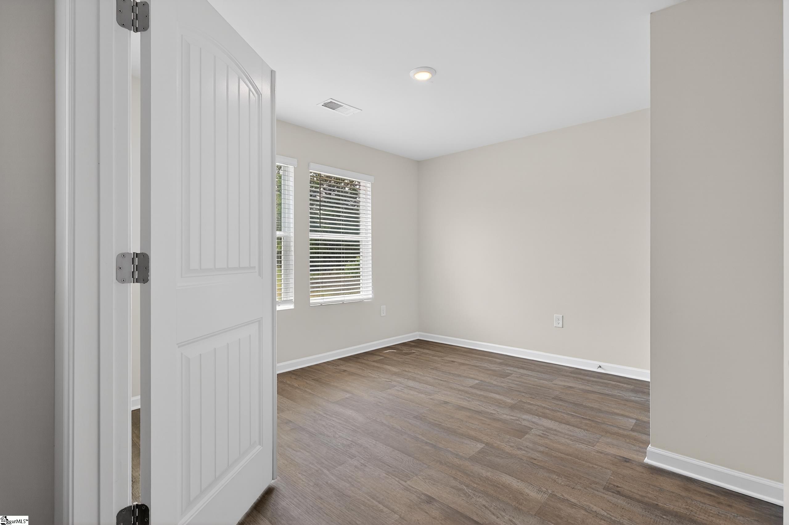 101 Spring Knoll Way Property Photo 4